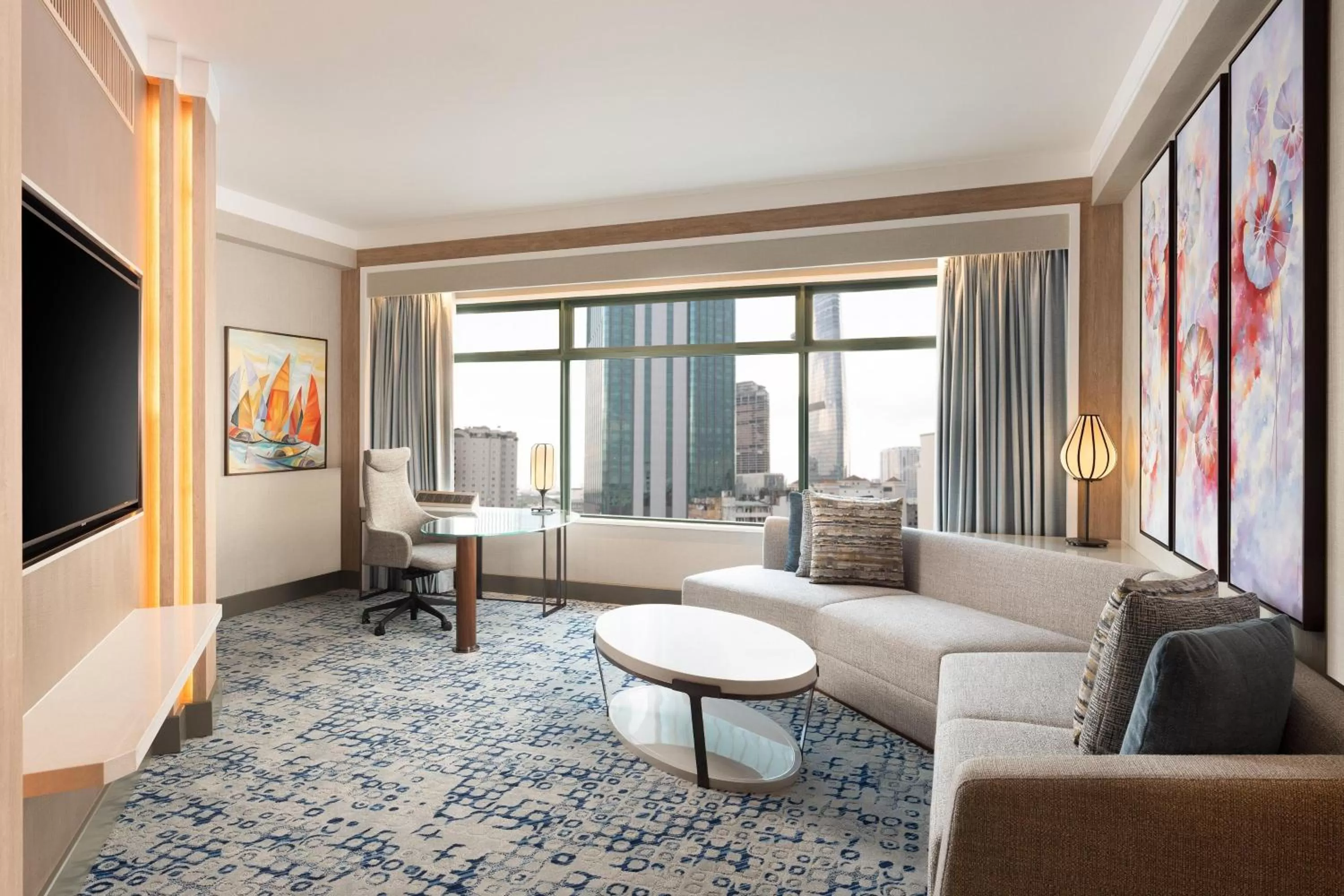 Living room in Sheraton Saigon Grand Opera Hotel