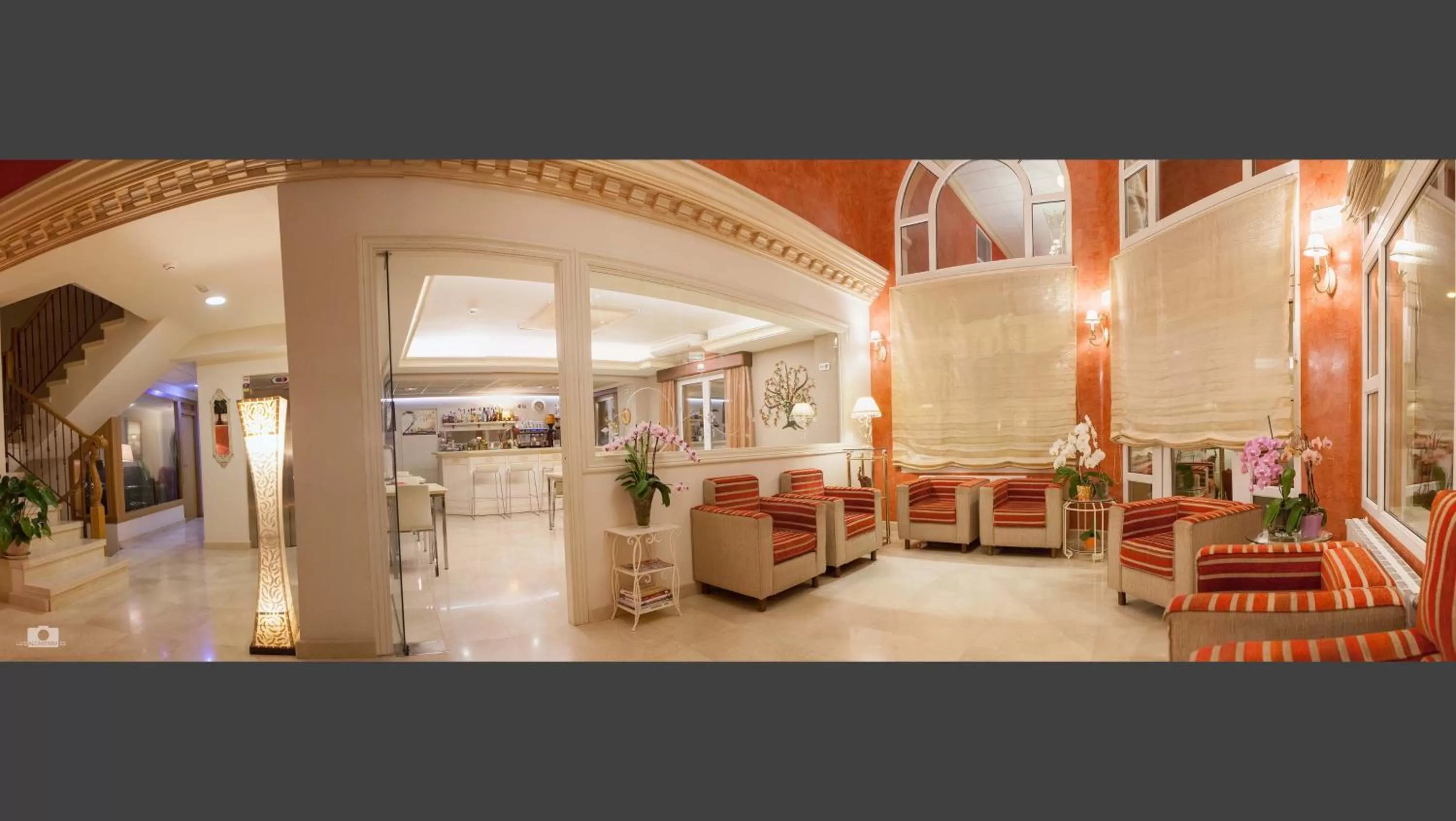 Lobby or reception in Hotel Versalles