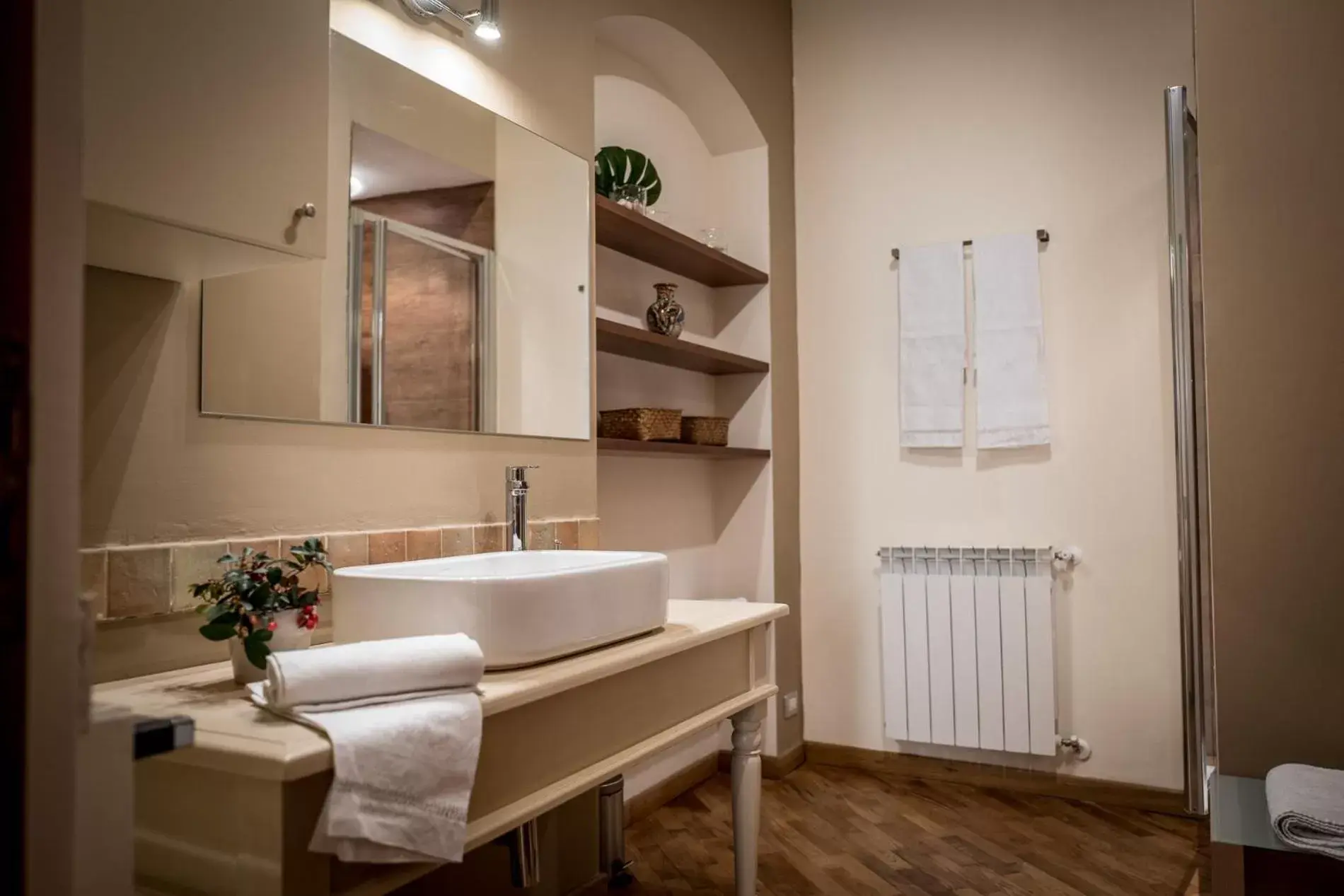 Bathroom in Palazzo Cosentino