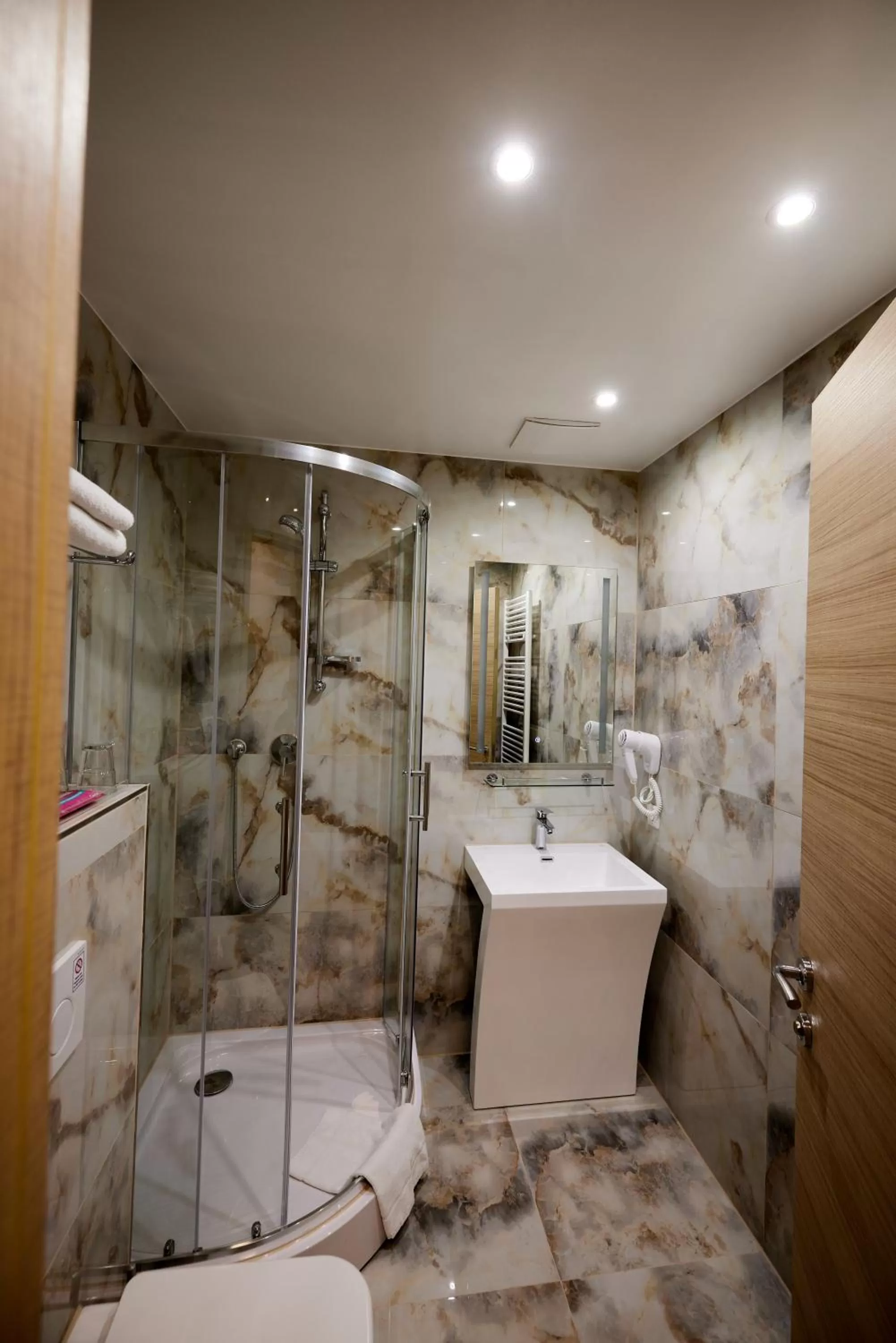 Bathroom in Atlas Posthotel