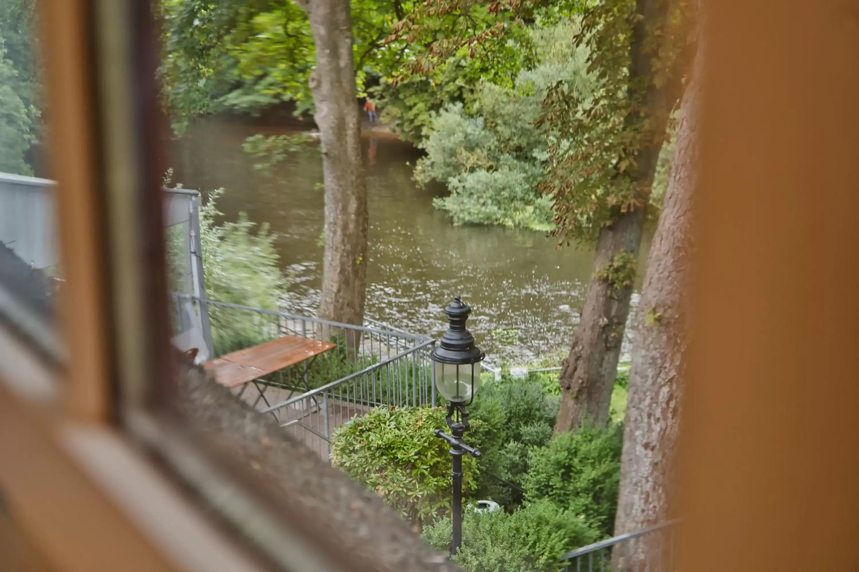 River view in Kleinhuis Hotel Mellingburger Schleuse