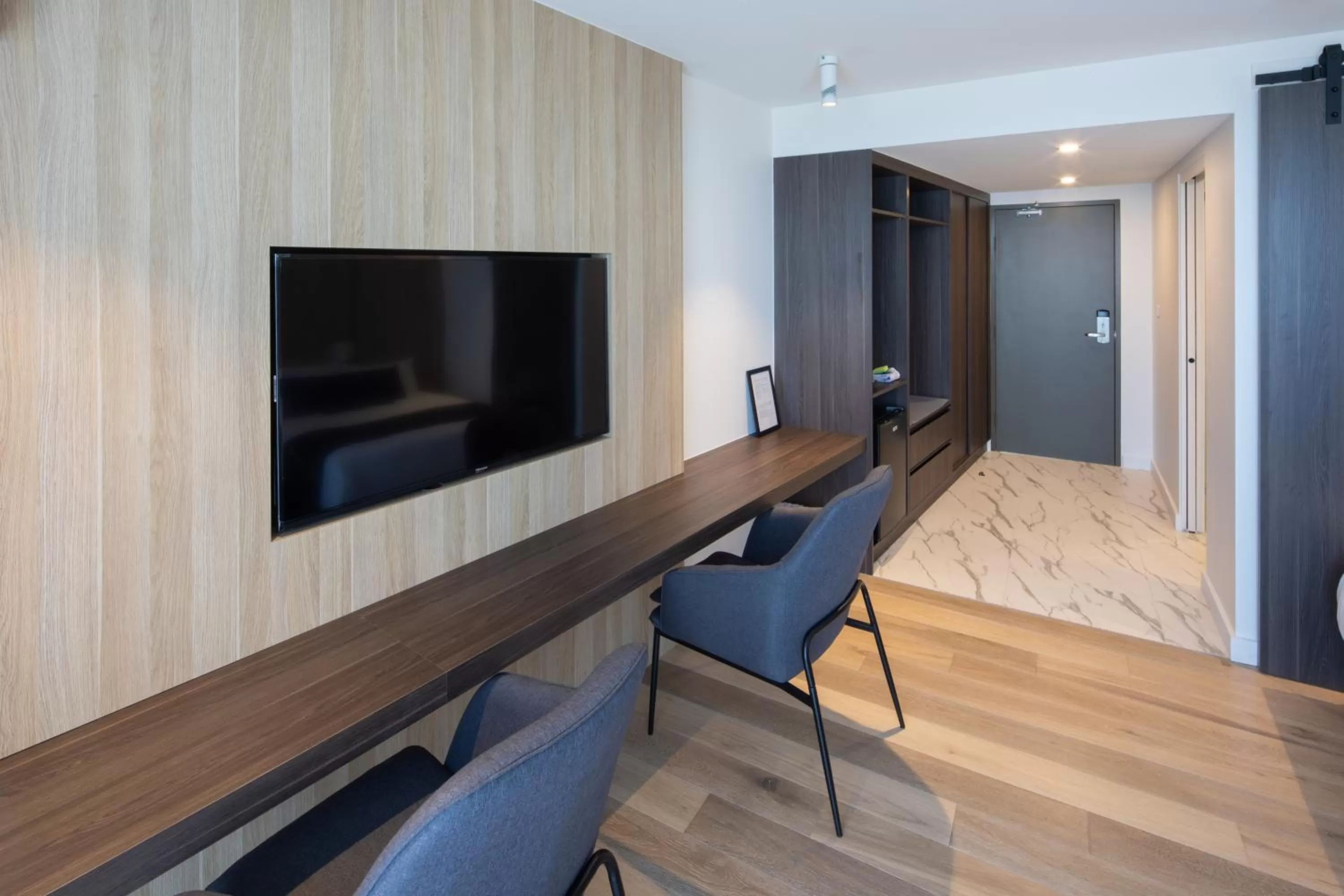 TV and multimedia in Ocean Front Motel