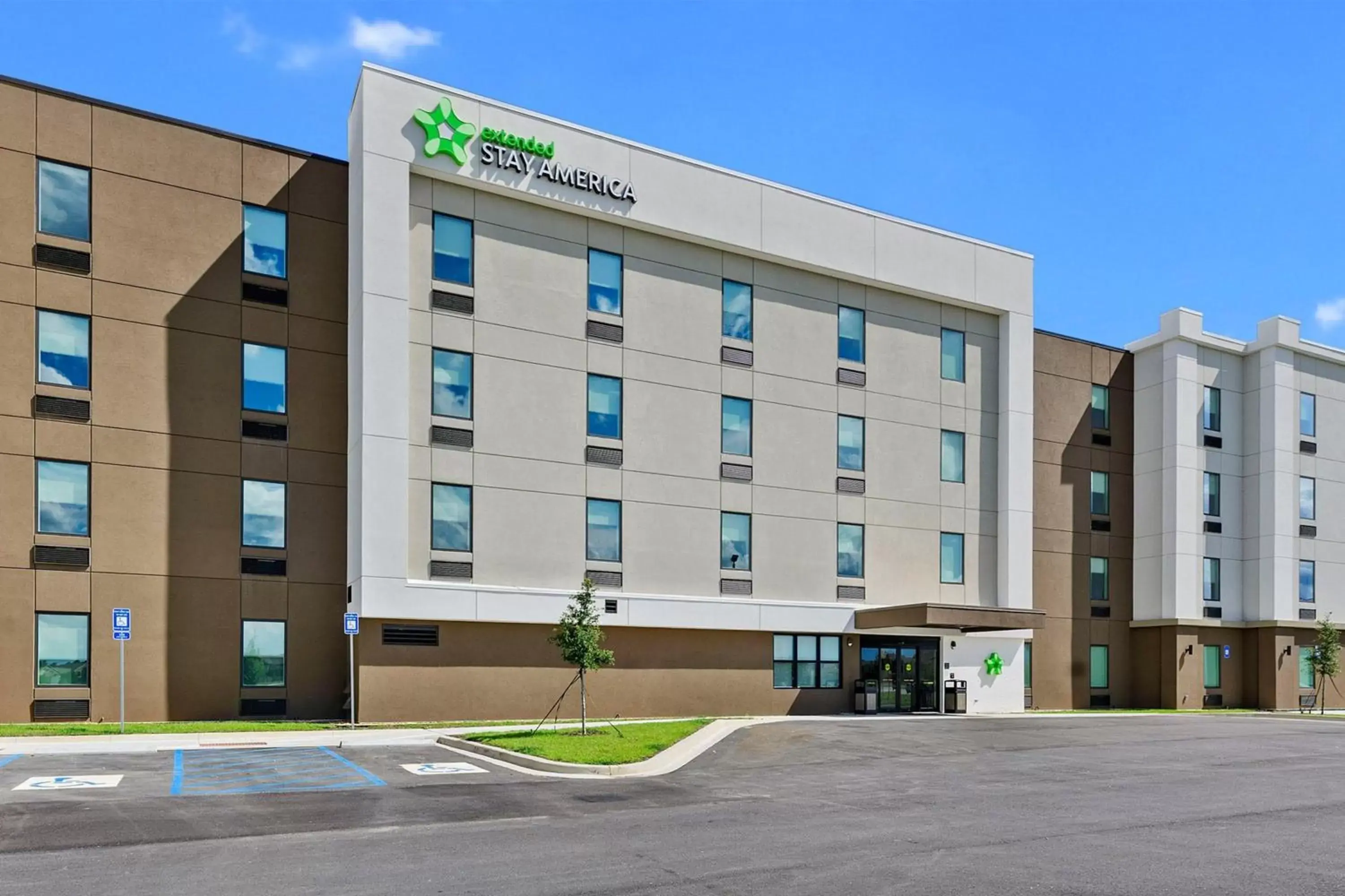 Facade/entrance, Property Building in Extended Stay America Premier Suites - Savannah - Pooler