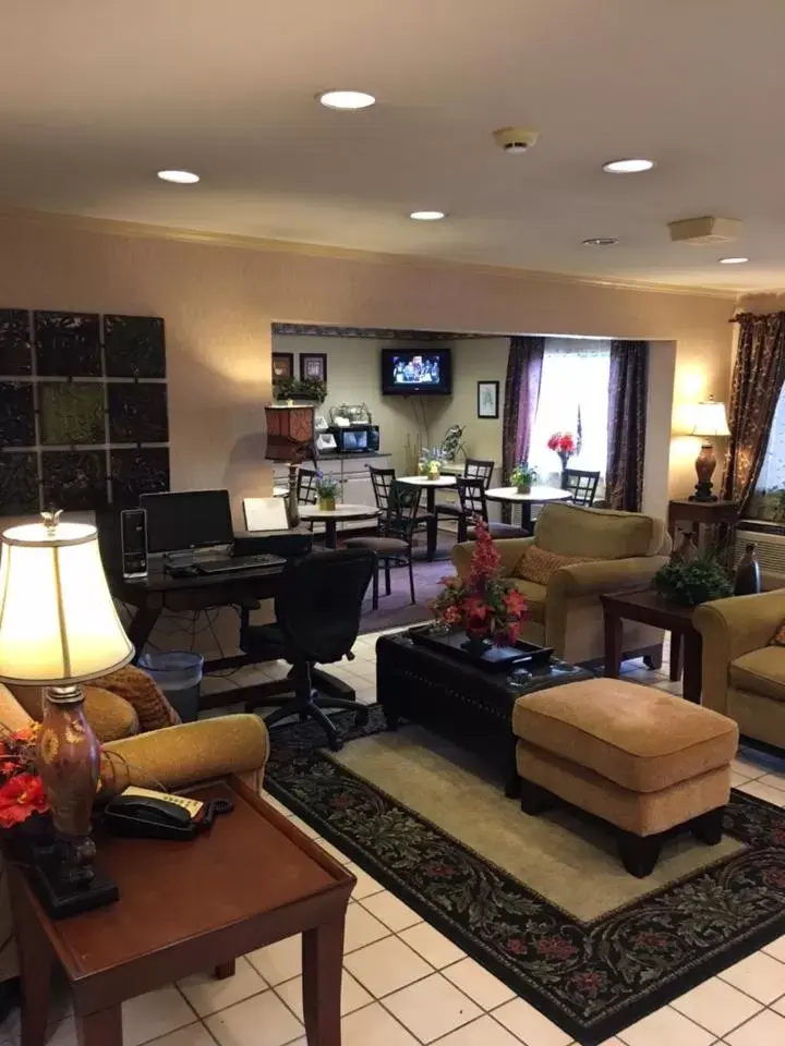 Lobby or reception in Baymont by Wyndham Paducah