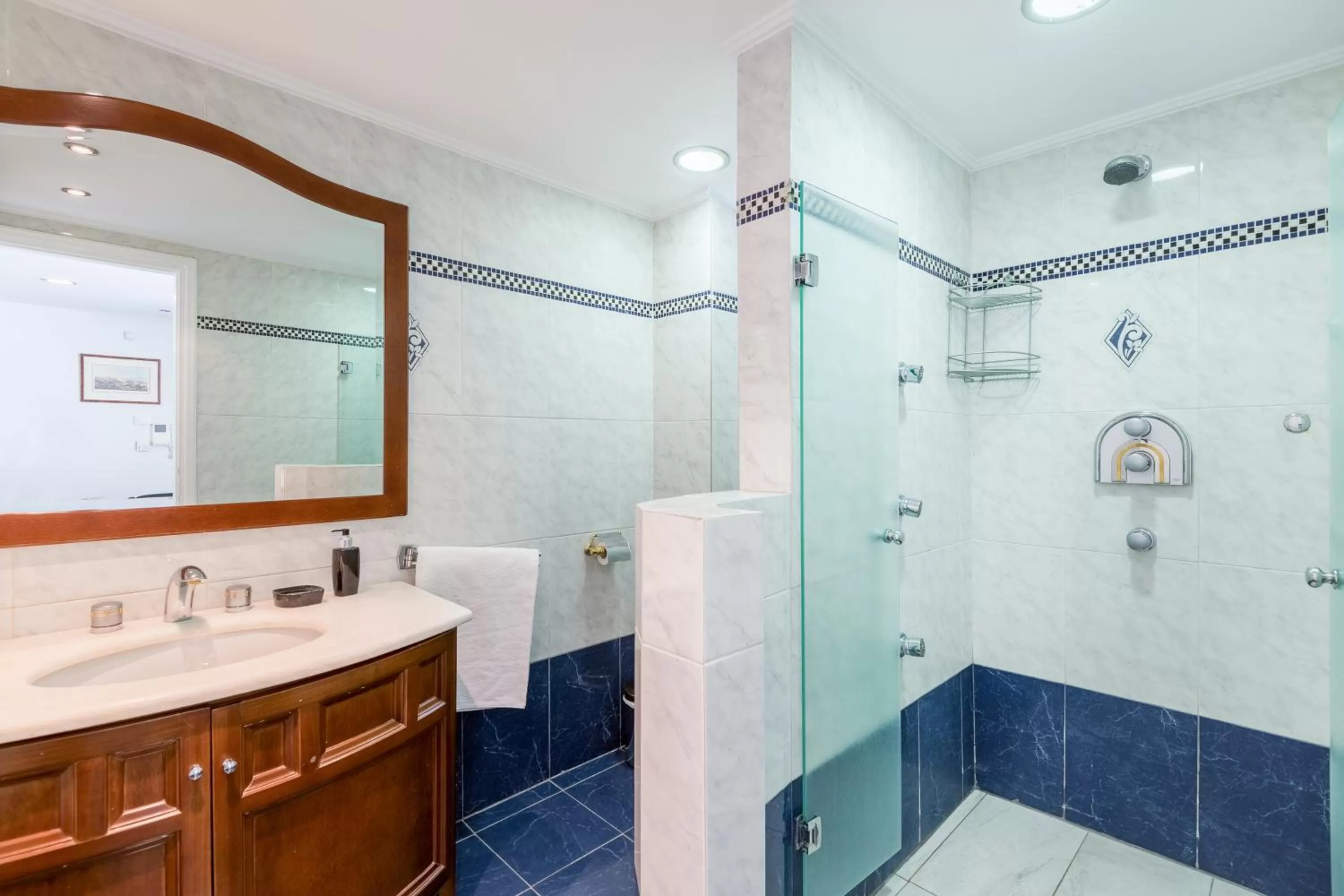 Bathroom in Arditou Akropolis Apartments-Suites