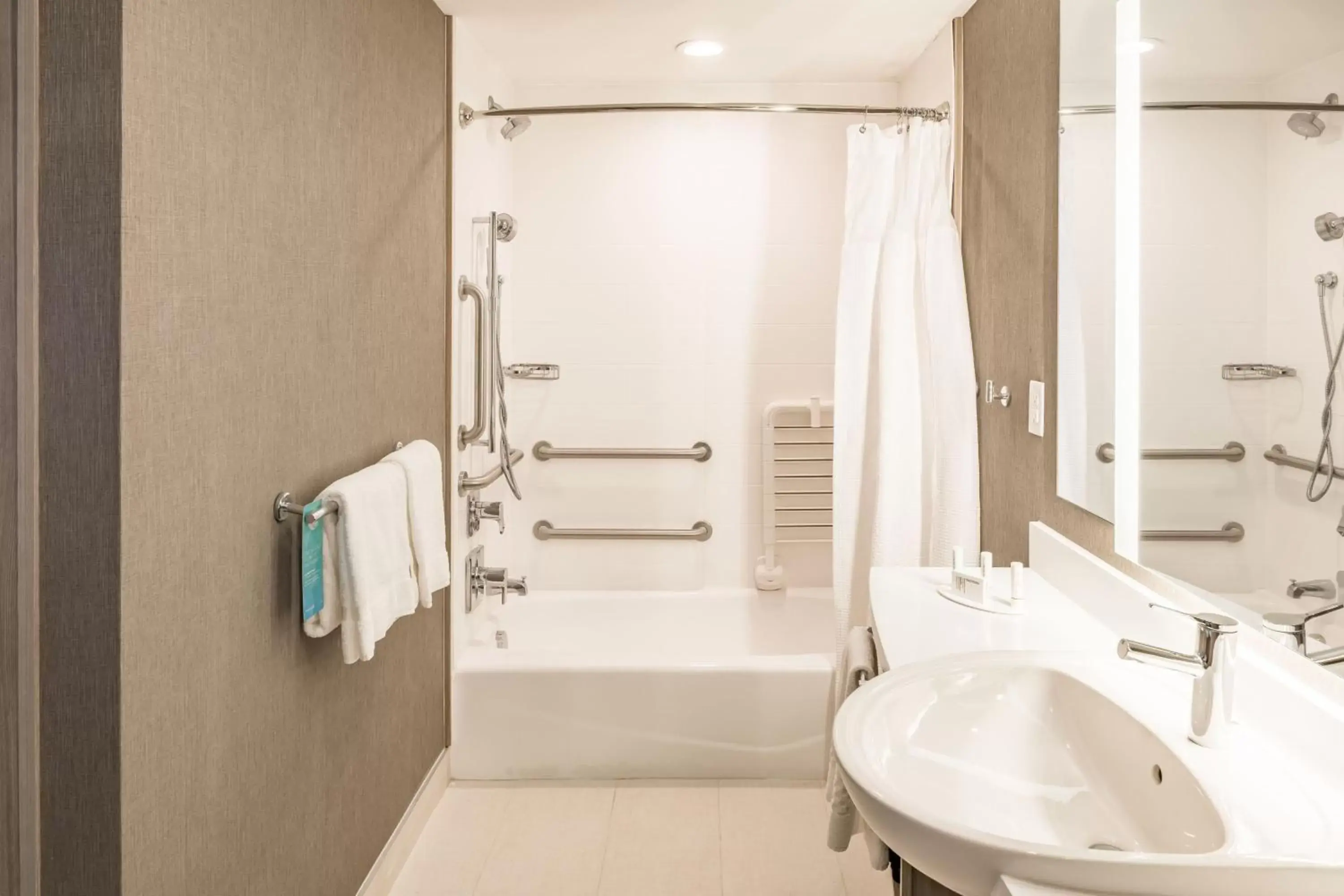 Photo of the whole room, Bathroom in SpringHill Suites Dallas Central Expressway