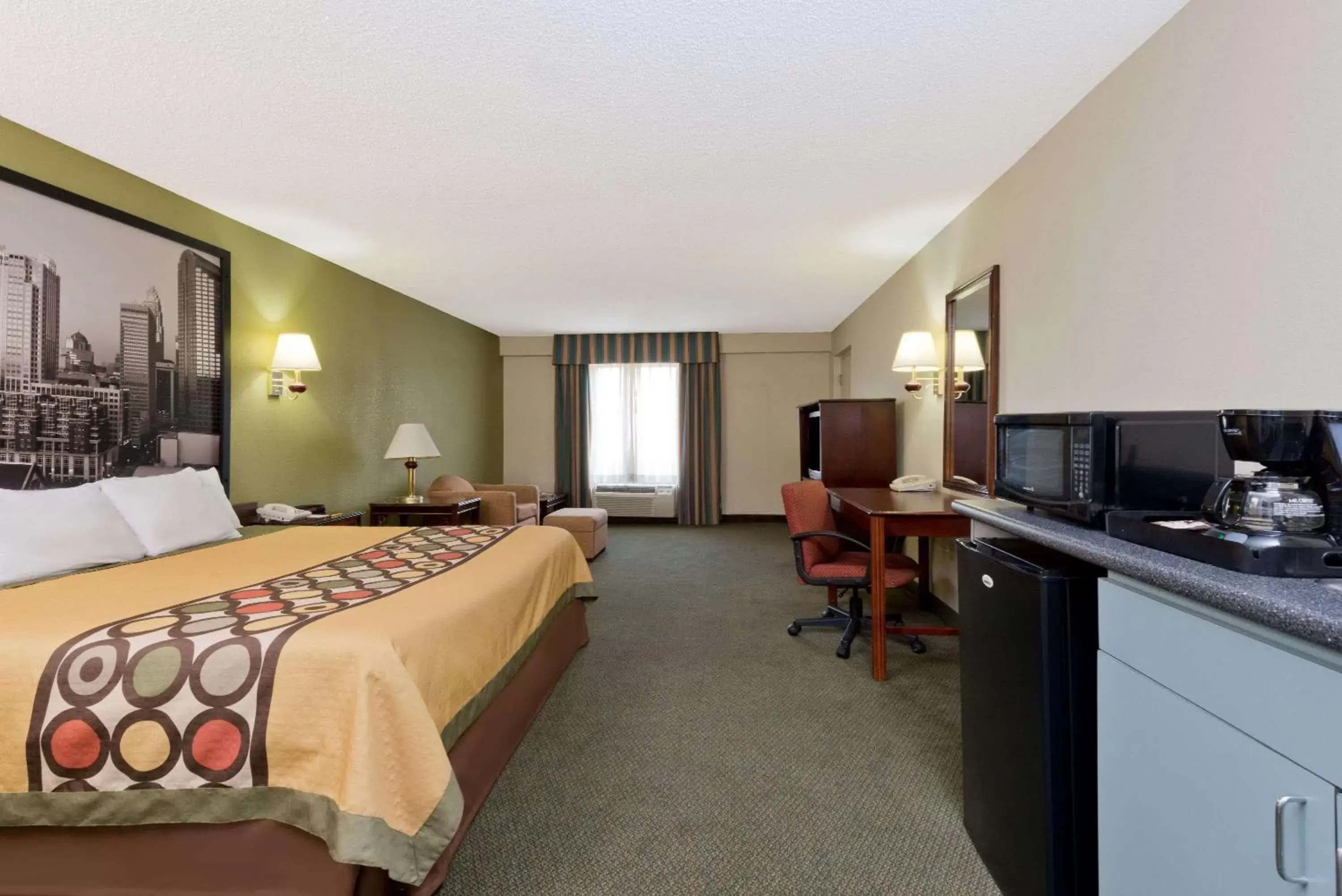 Photo of the whole room in Super 8 by Wyndham Huntersville/Charlotte Area