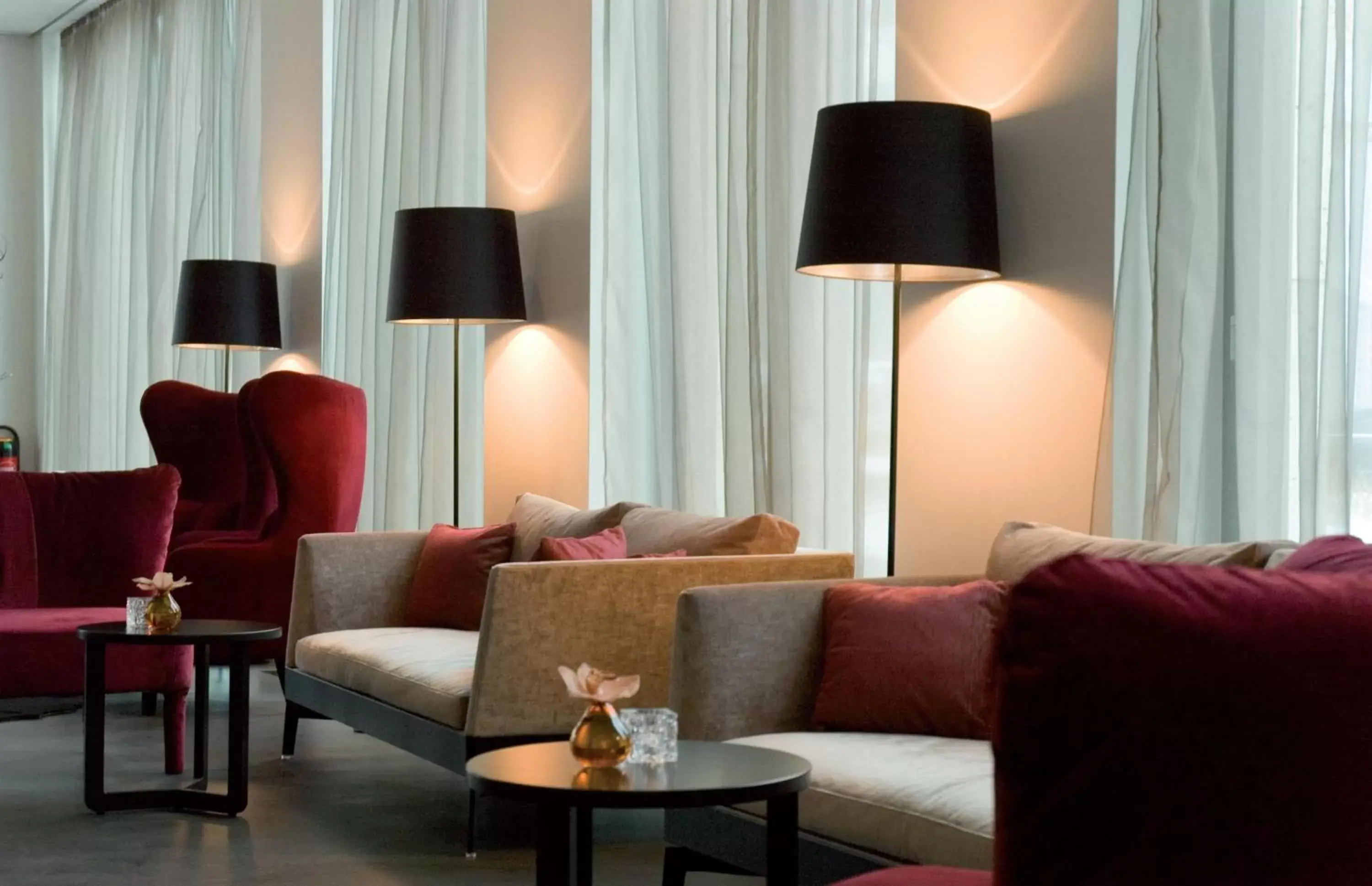 Lounge or bar, Seating Area in COSMO Hotel Berlin Mitte