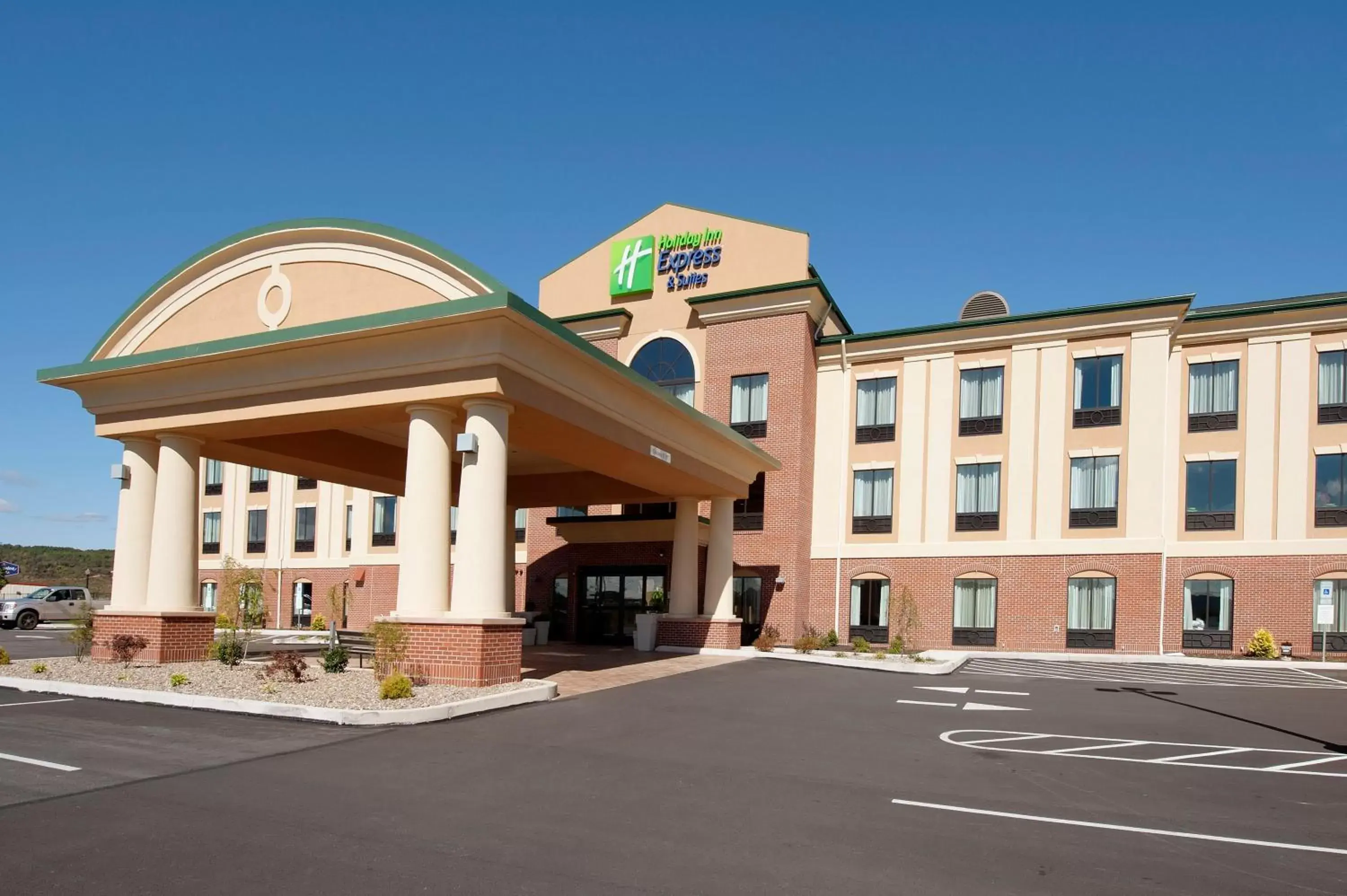 Property Building in Holiday Inn Express Hotel & Suites Clearfield, an IHG Hotel