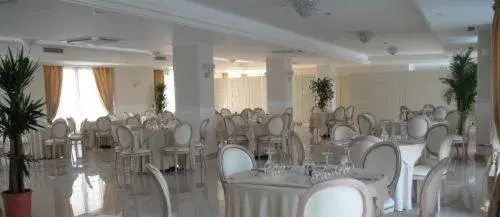 Restaurant/places to eat, Banquet Facilities in Hotel San Giorgio