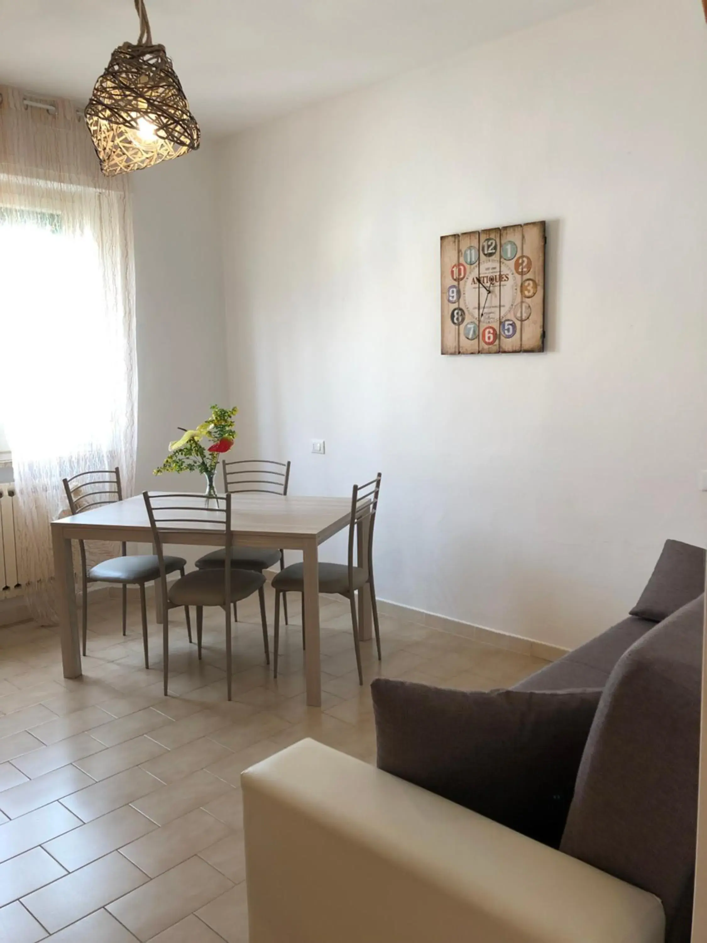 Living room, Dining Area in Albergo La Lampara