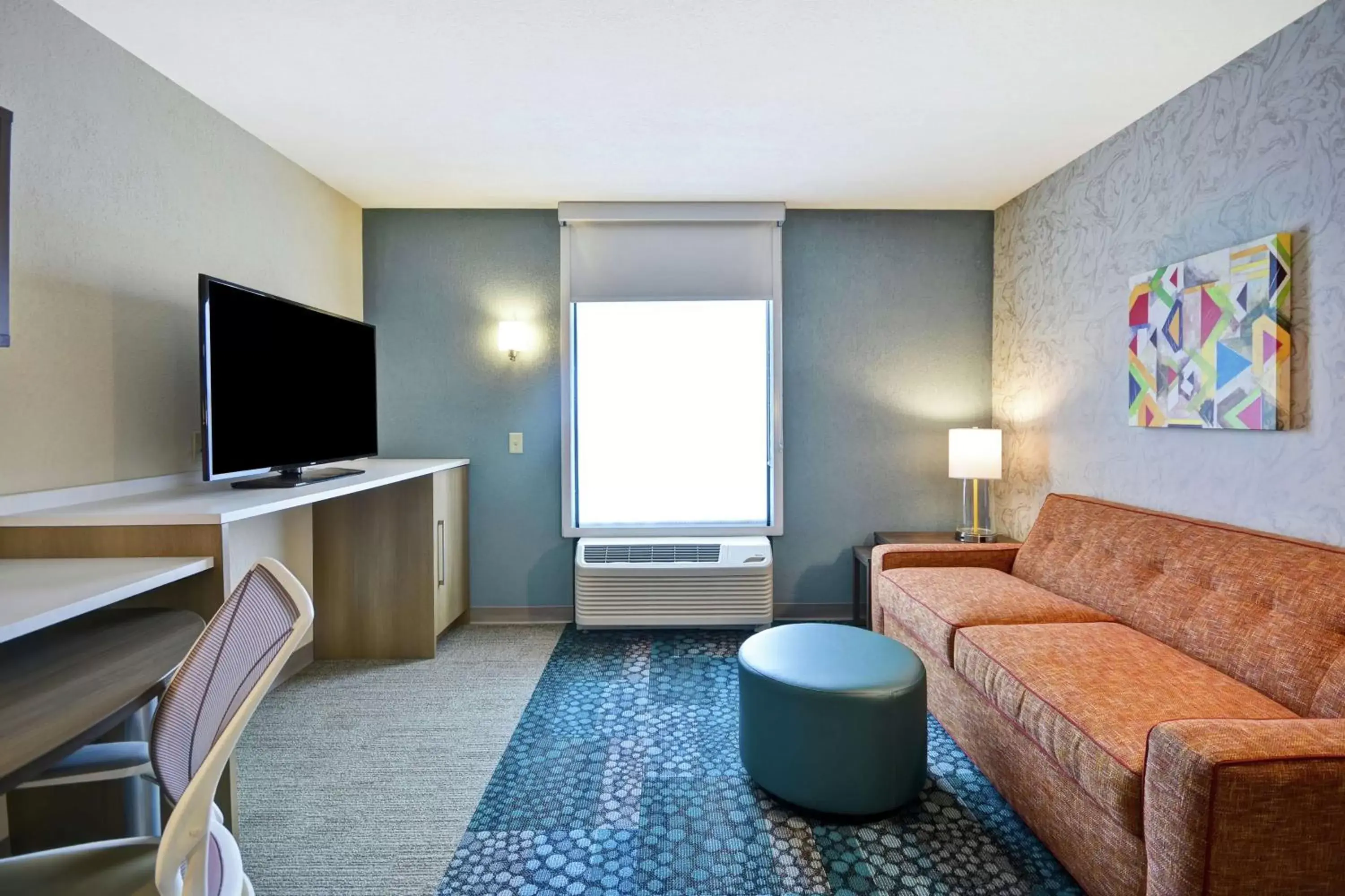 Bedroom, Seating Area in Home2 Suites By Hilton Portland Airport