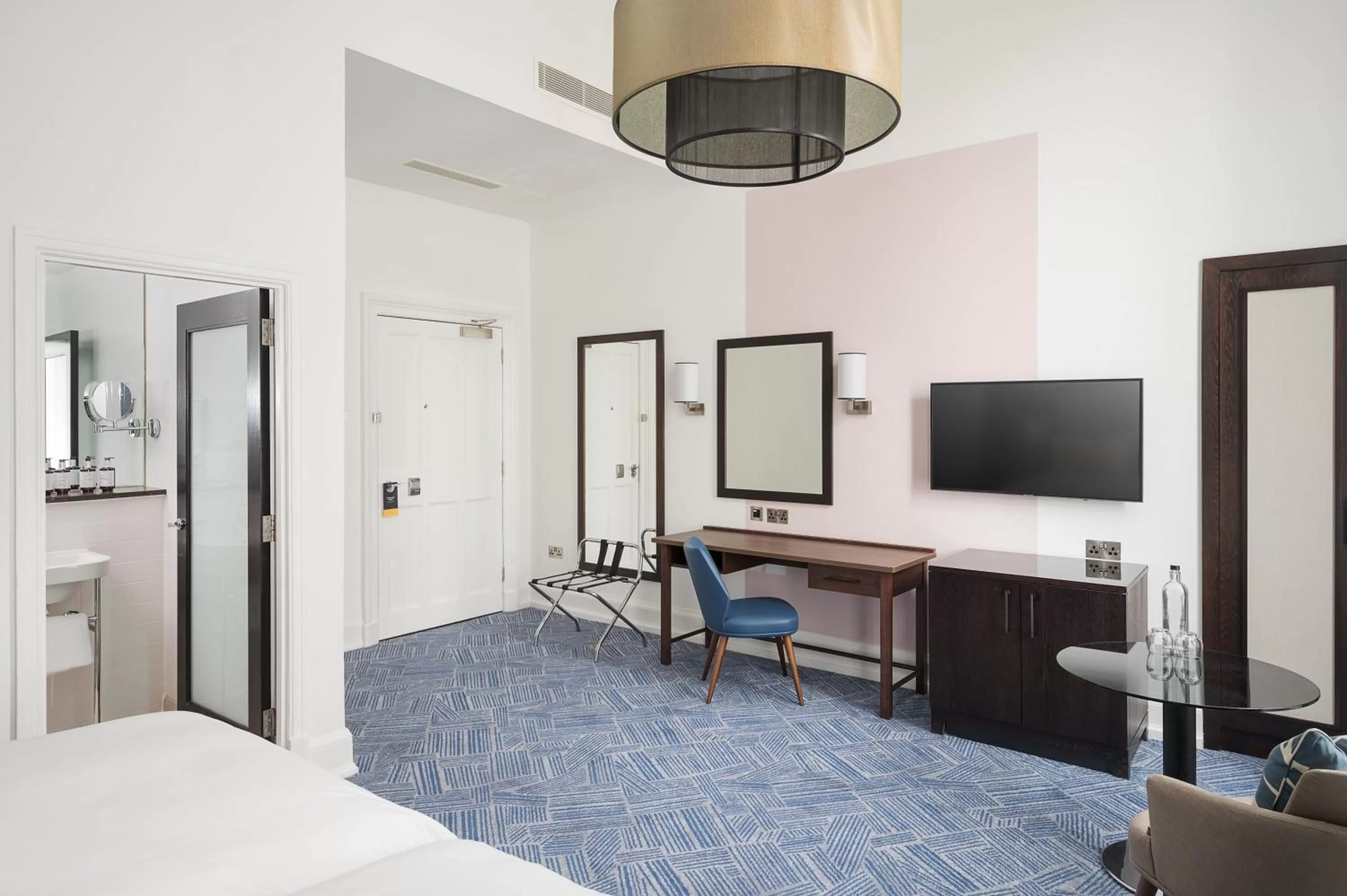 Photo of the whole room, Bed in voco Grand Central Glasgow by IHG