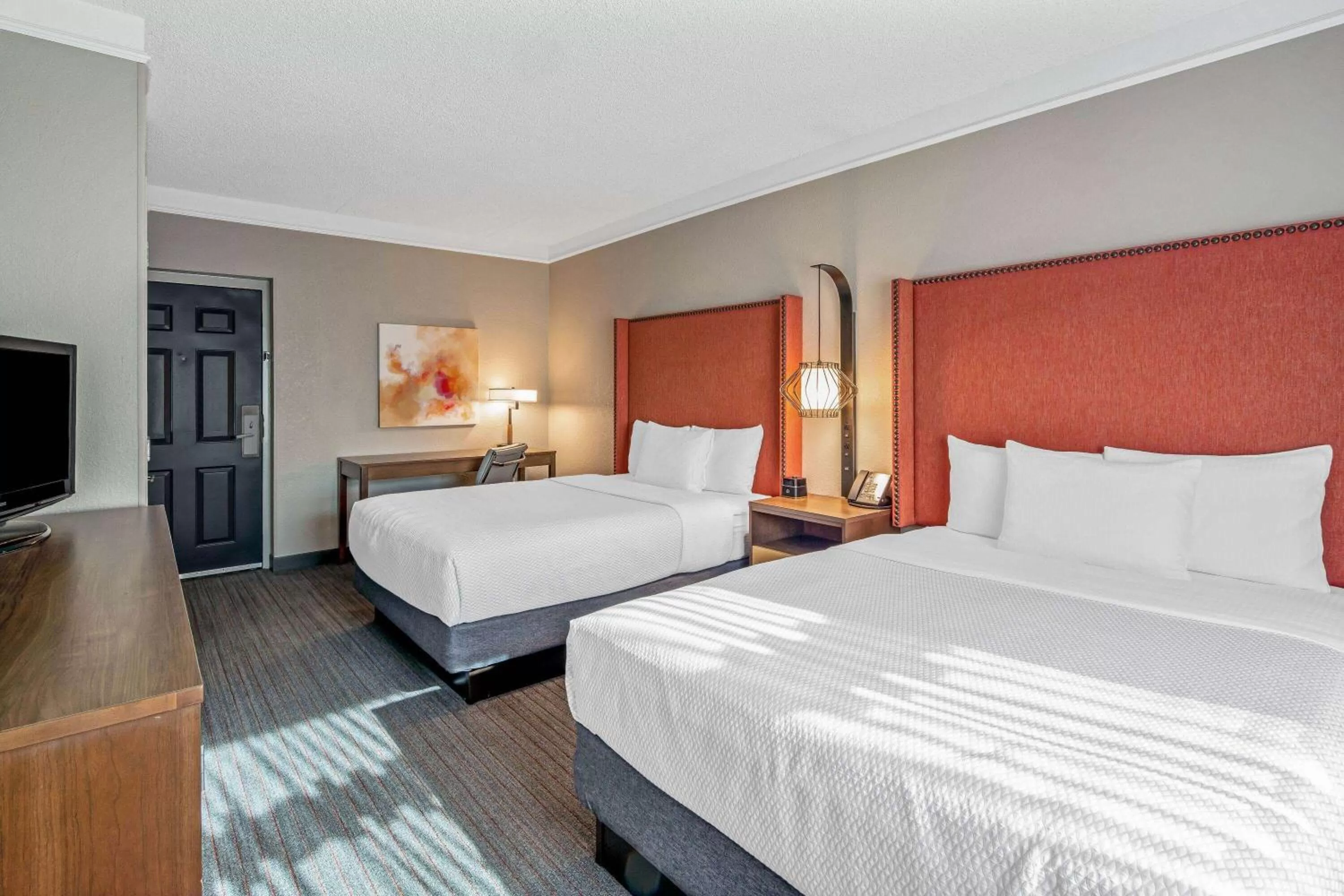 Photo of the whole room, Bed in La Quinta by Wyndham San Francisco Airport North - Free Airport Shuttle