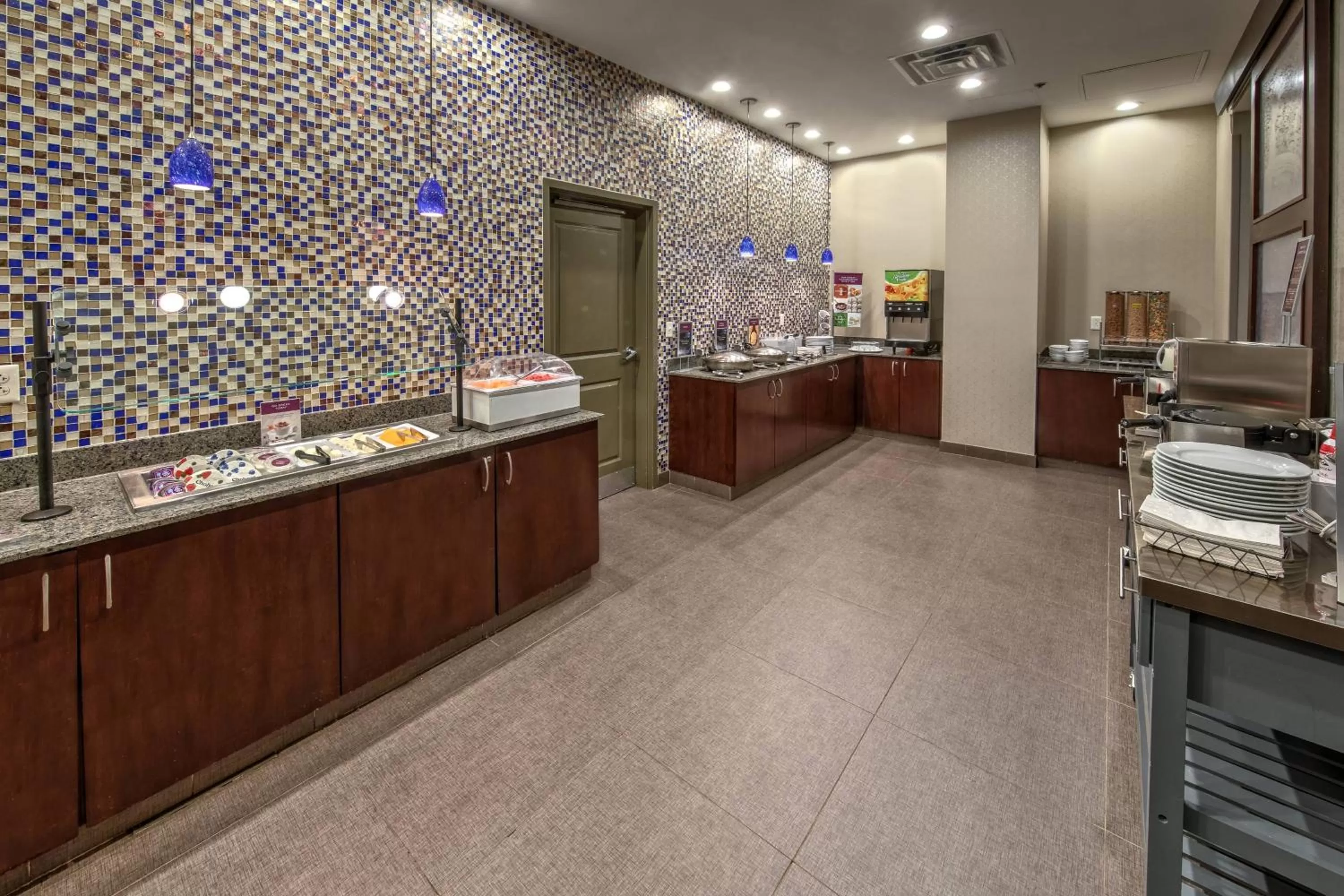 Breakfast in Residence Inn Norfolk Downtown