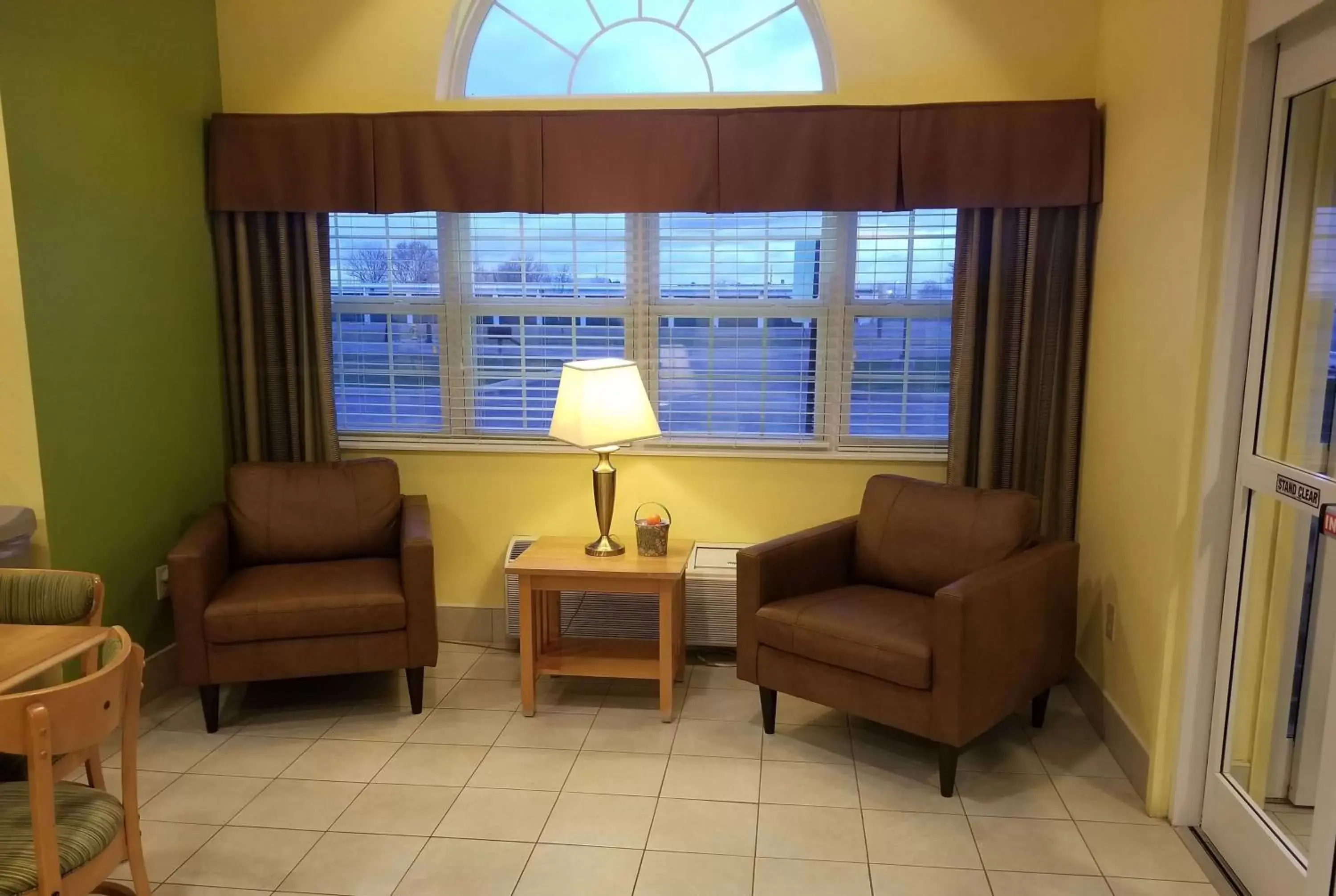 Lobby or reception, Seating Area in Microtel Inn & Suites by Wyndham Delphos