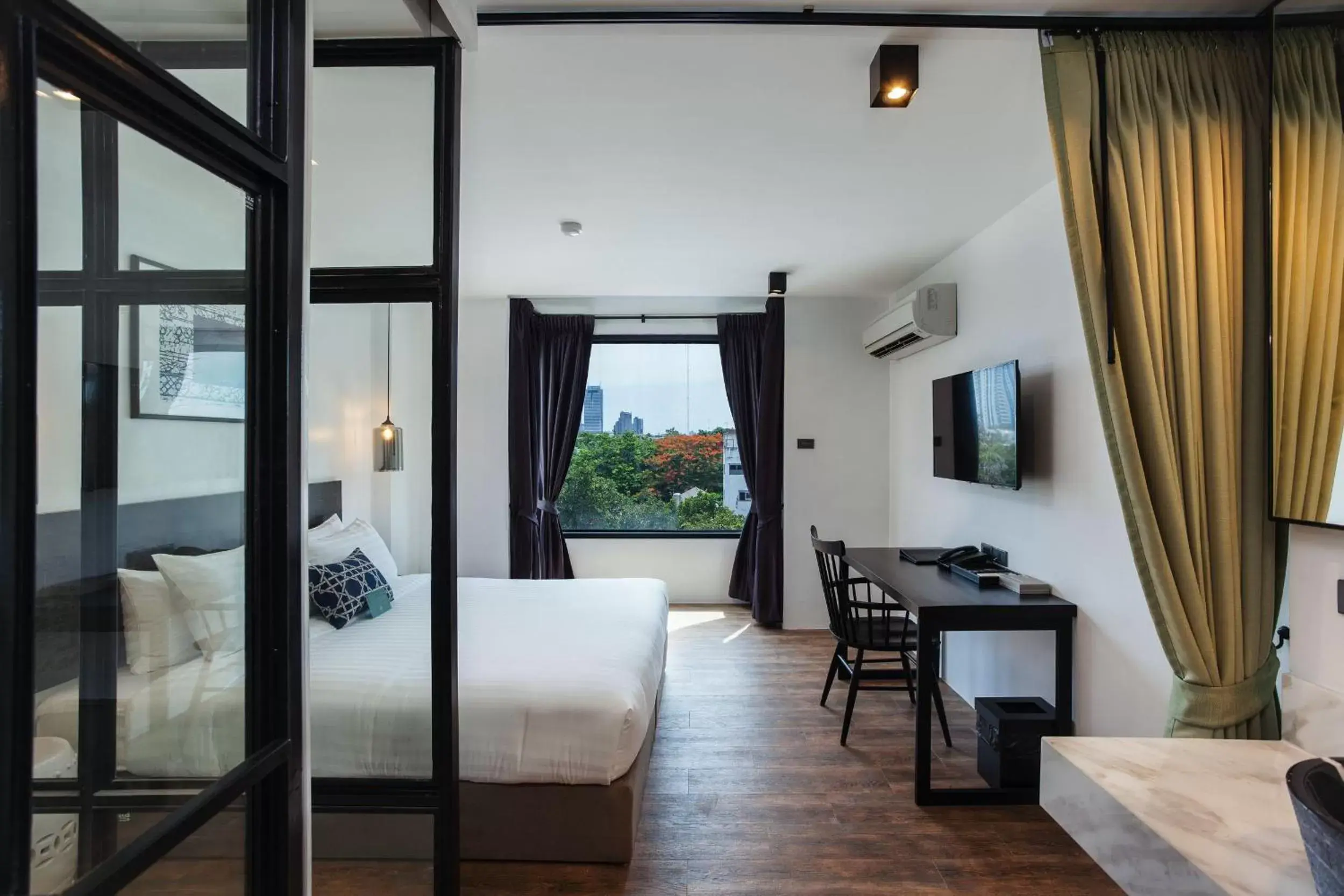 Bedroom in Oriental Heritage Residence