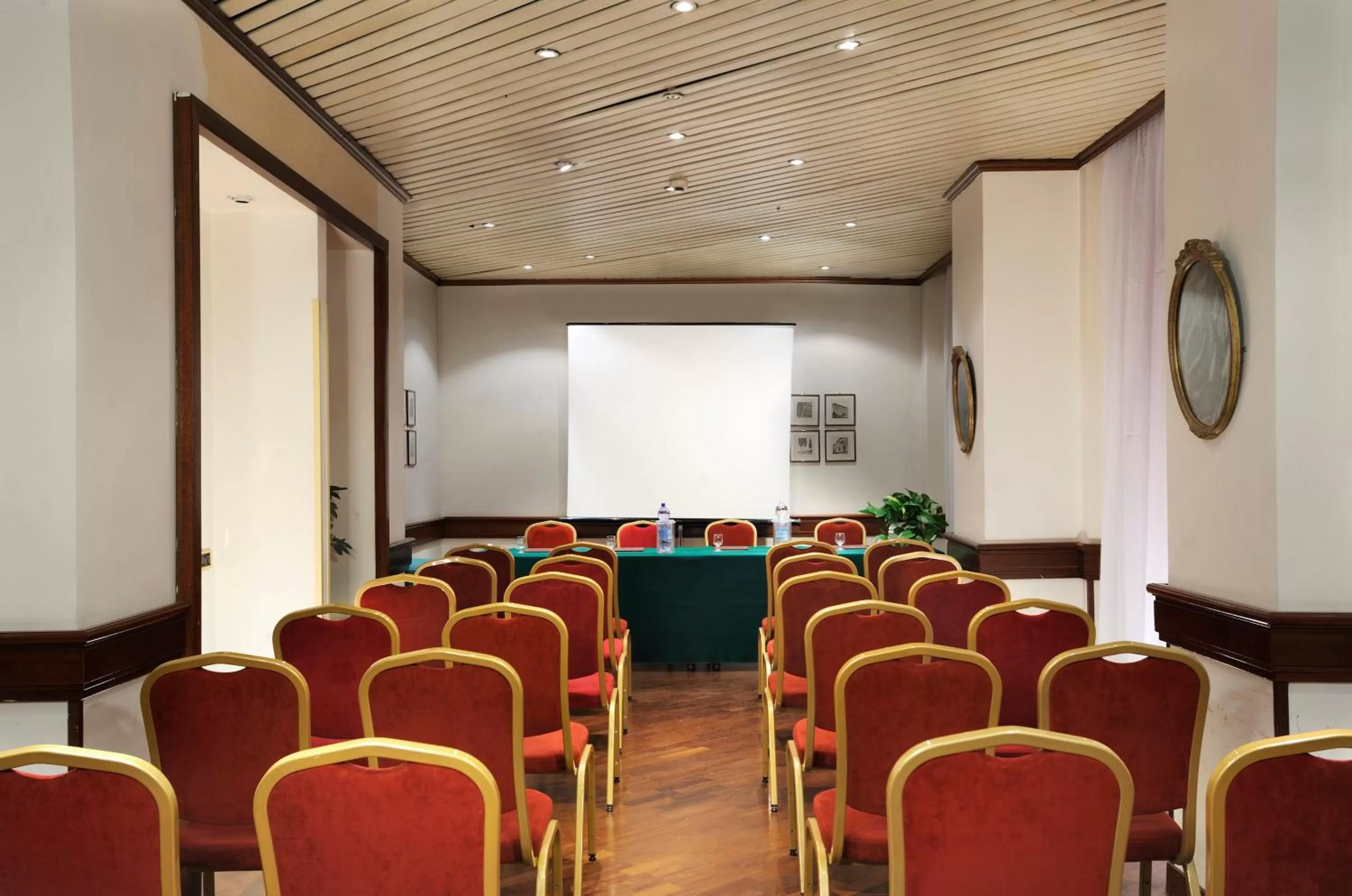 Business facilities in Hotel Torino