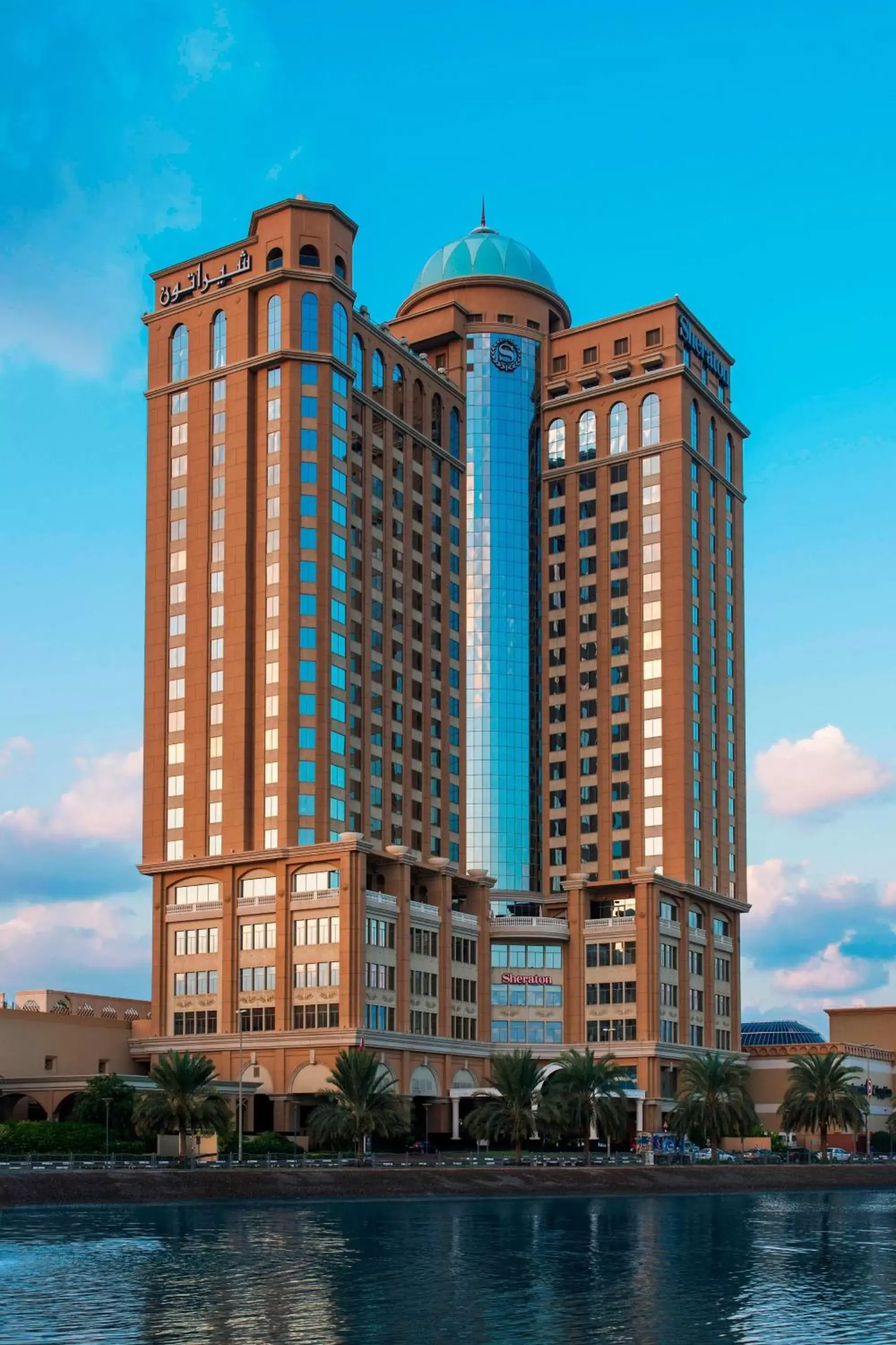 Property Building in Sheraton Mall of the Emirates Hotel, Dubai