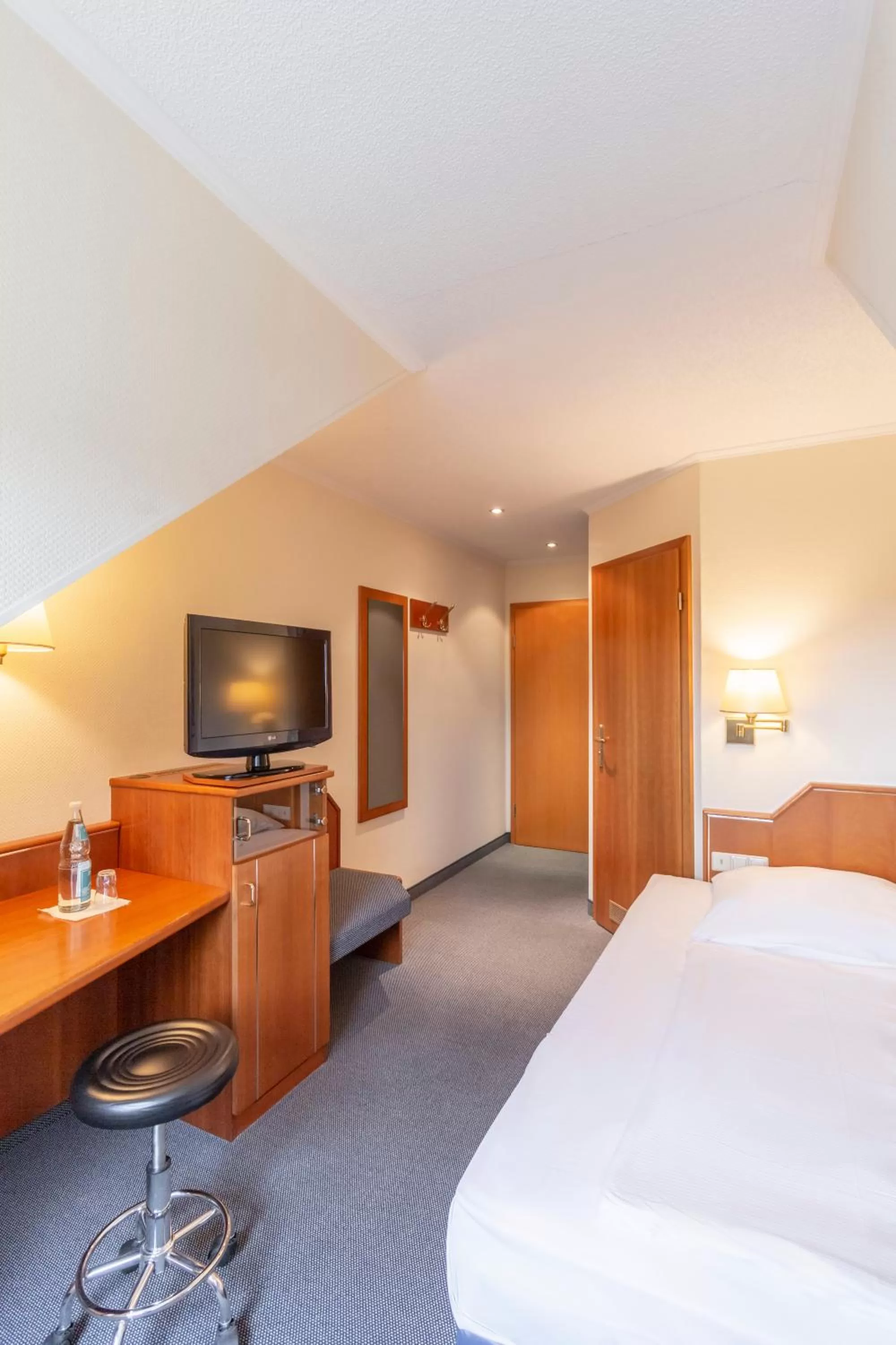 TV and multimedia, Bed in Hotel Markgraf Leipzig