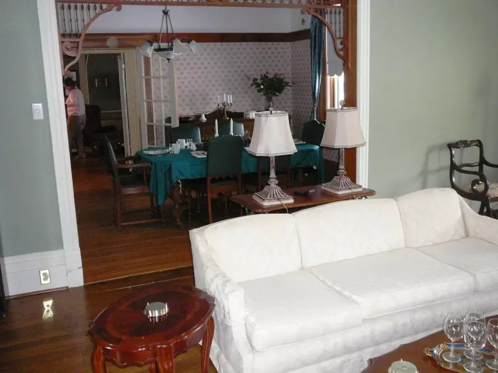 Seating Area in Gables Bed & Breakfast