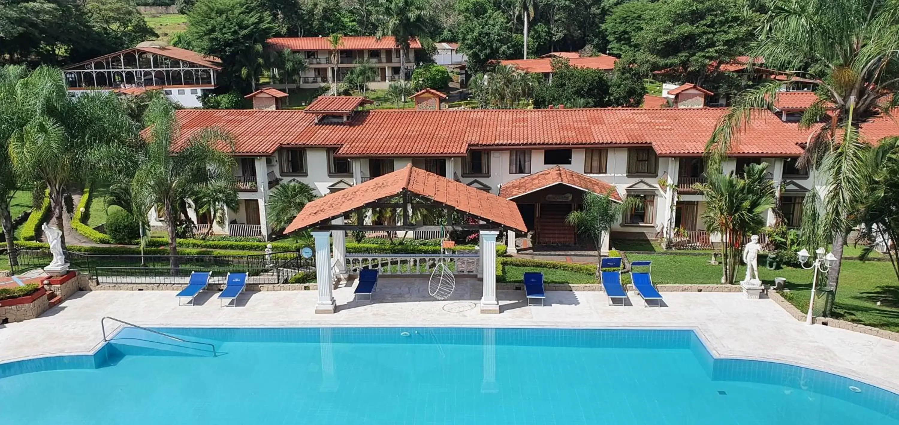 Swimming Pool in Hotel Martino Spa and Resort