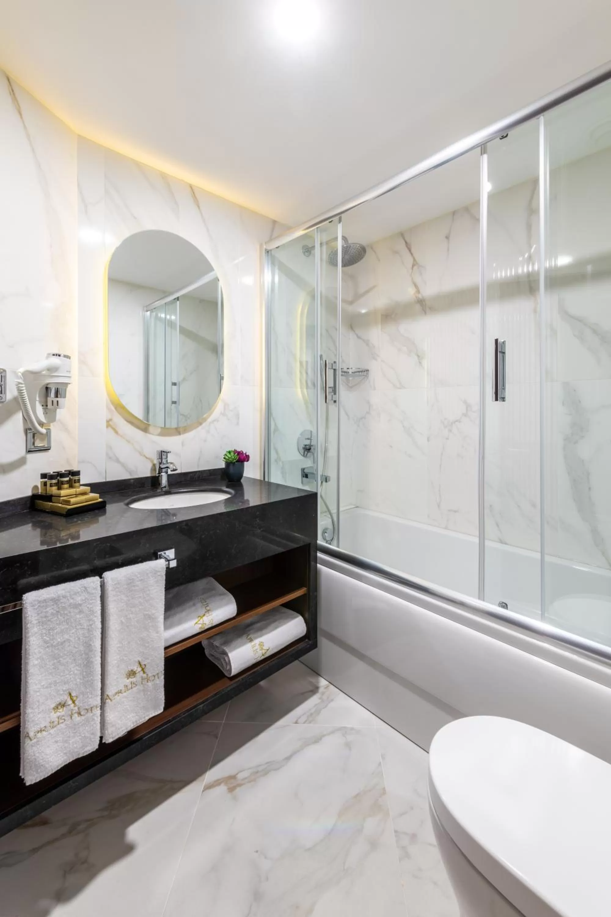 Bathroom in Aprilis Deluxe Hotel