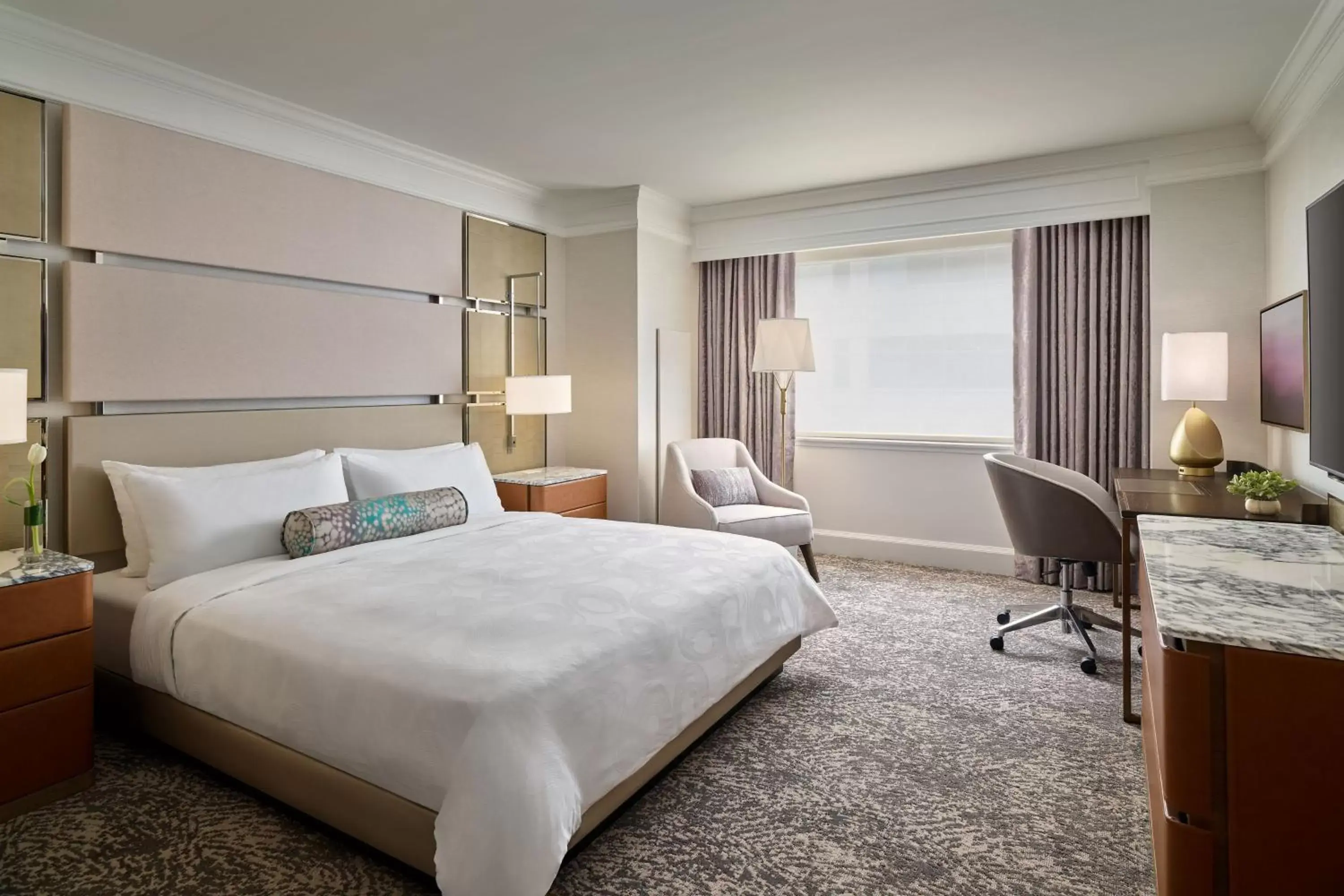 Photo of the whole room, Bed in Hotel Clio, a Luxury Collection Hotel, Denver Cherry Creek