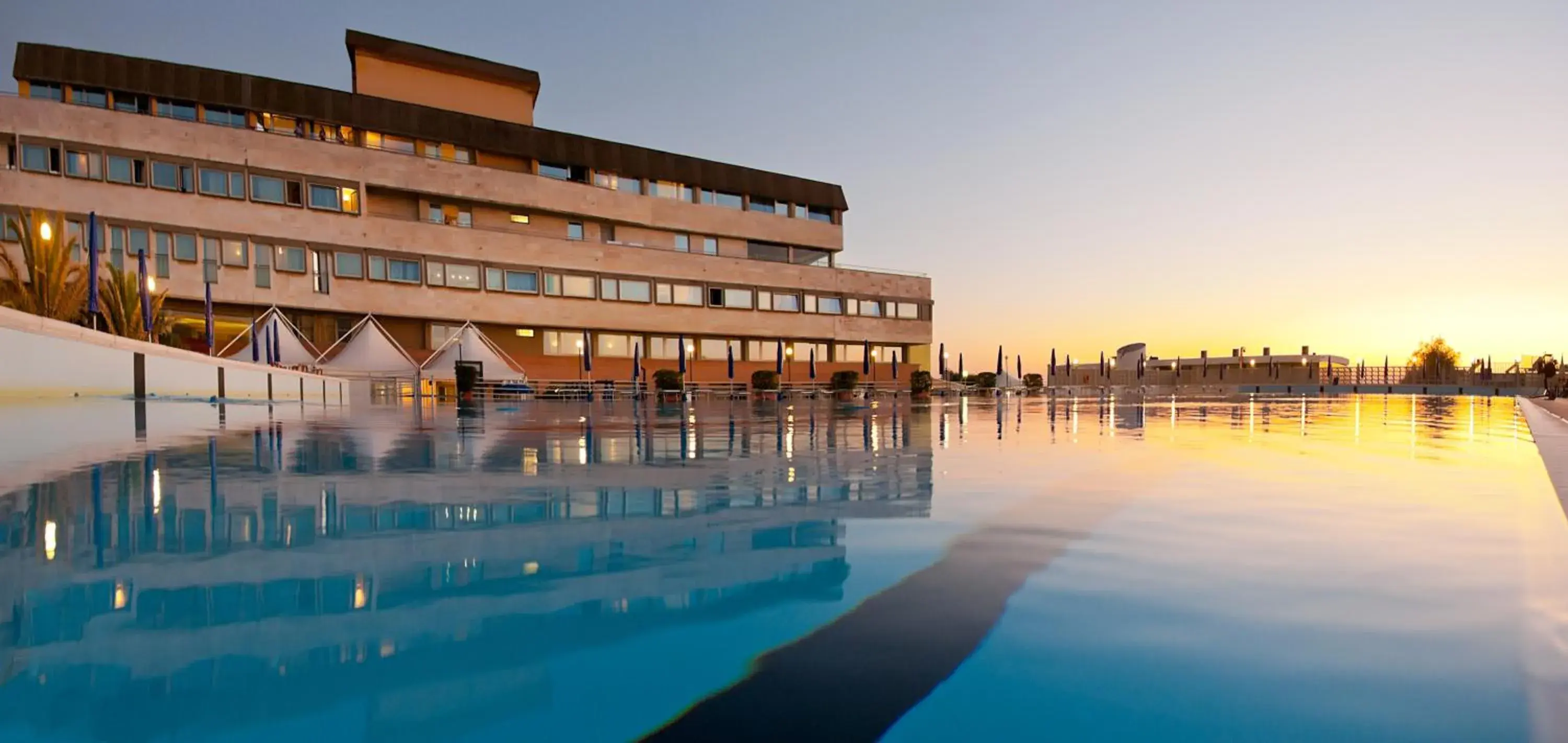 Swimming Pool in Grand Hotel Continental