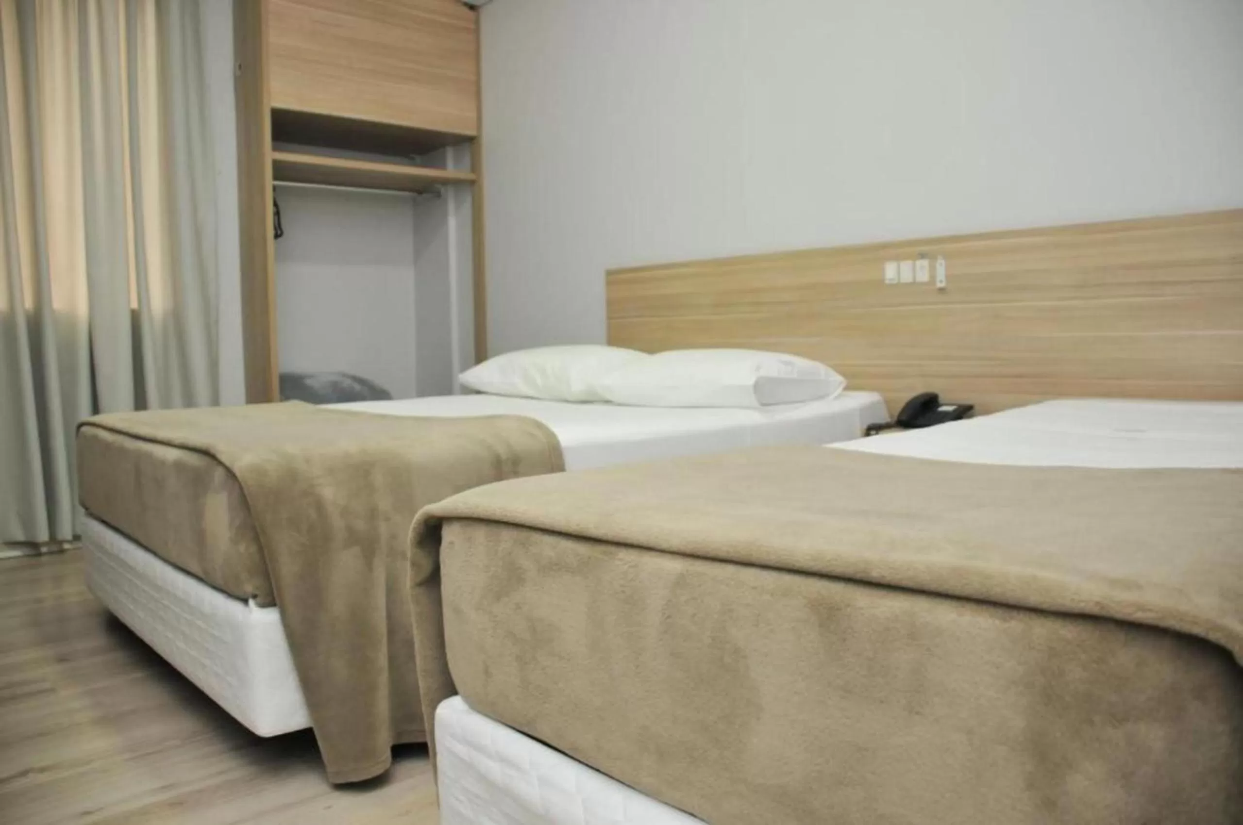 Bedroom, Bed in Hotel Vivendas Centro