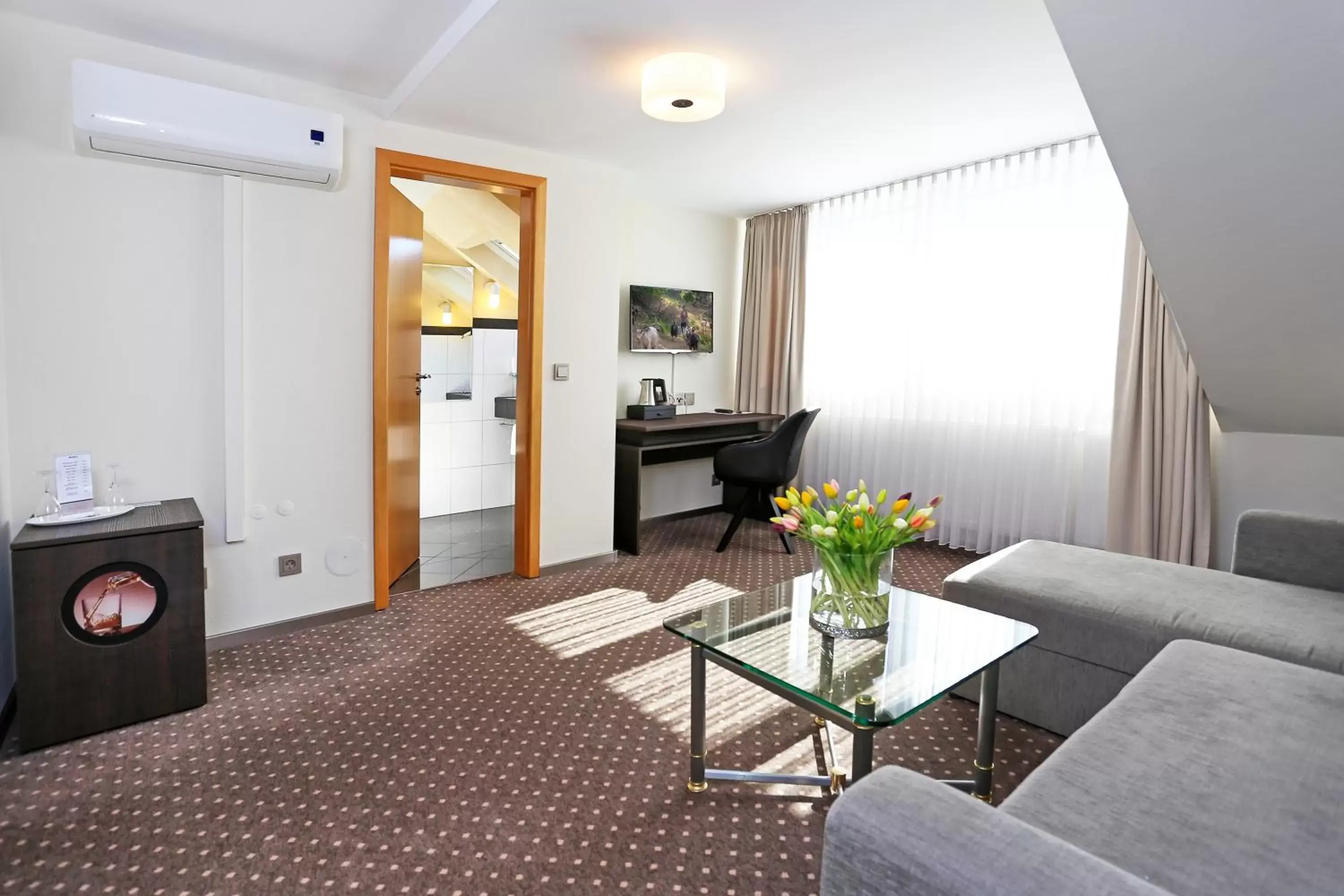 Living room, Seating Area in Hotel SONATA - Superior