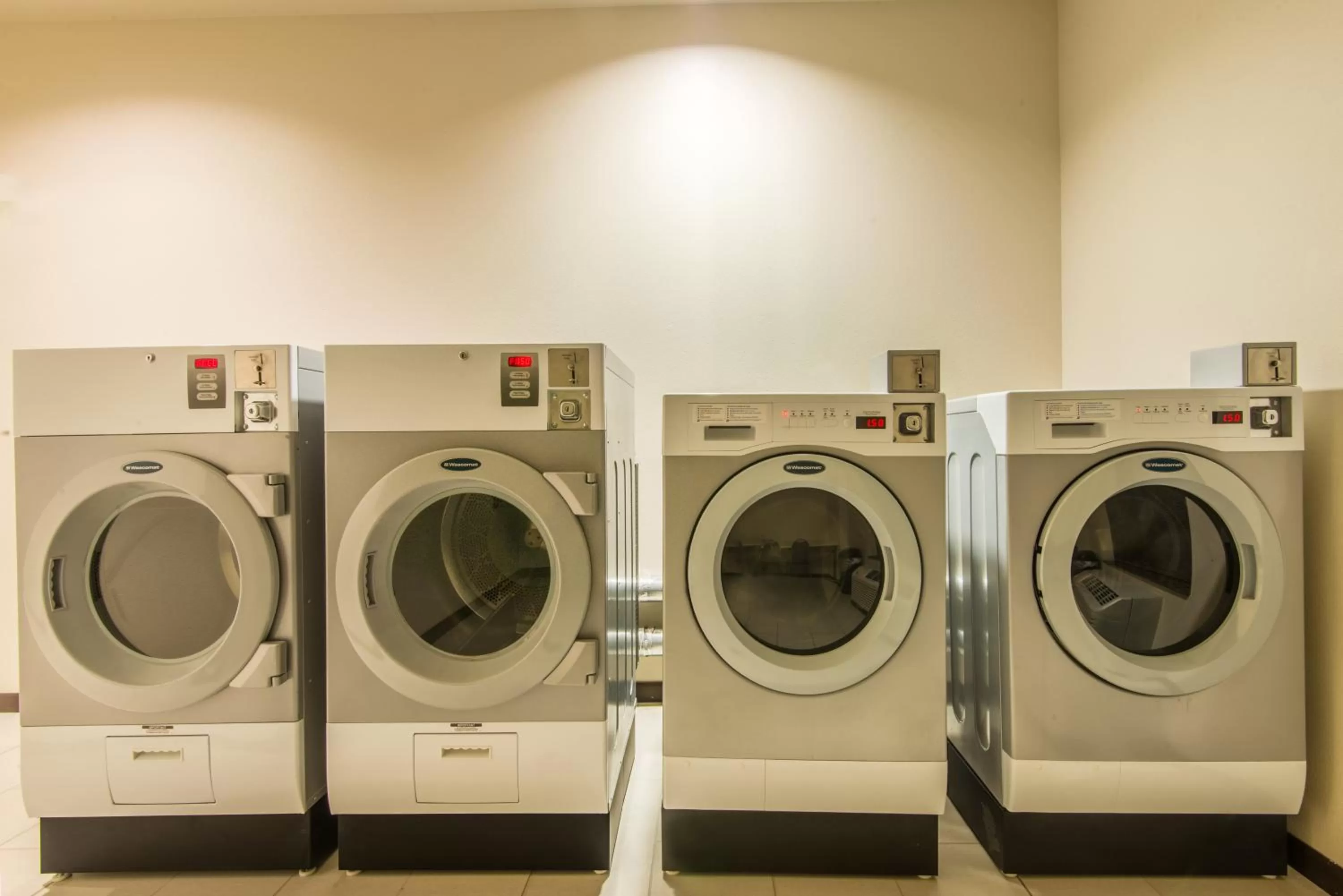 Lobby or reception in Holiday Inn Express Hotel & Suites Hobbs by IHG