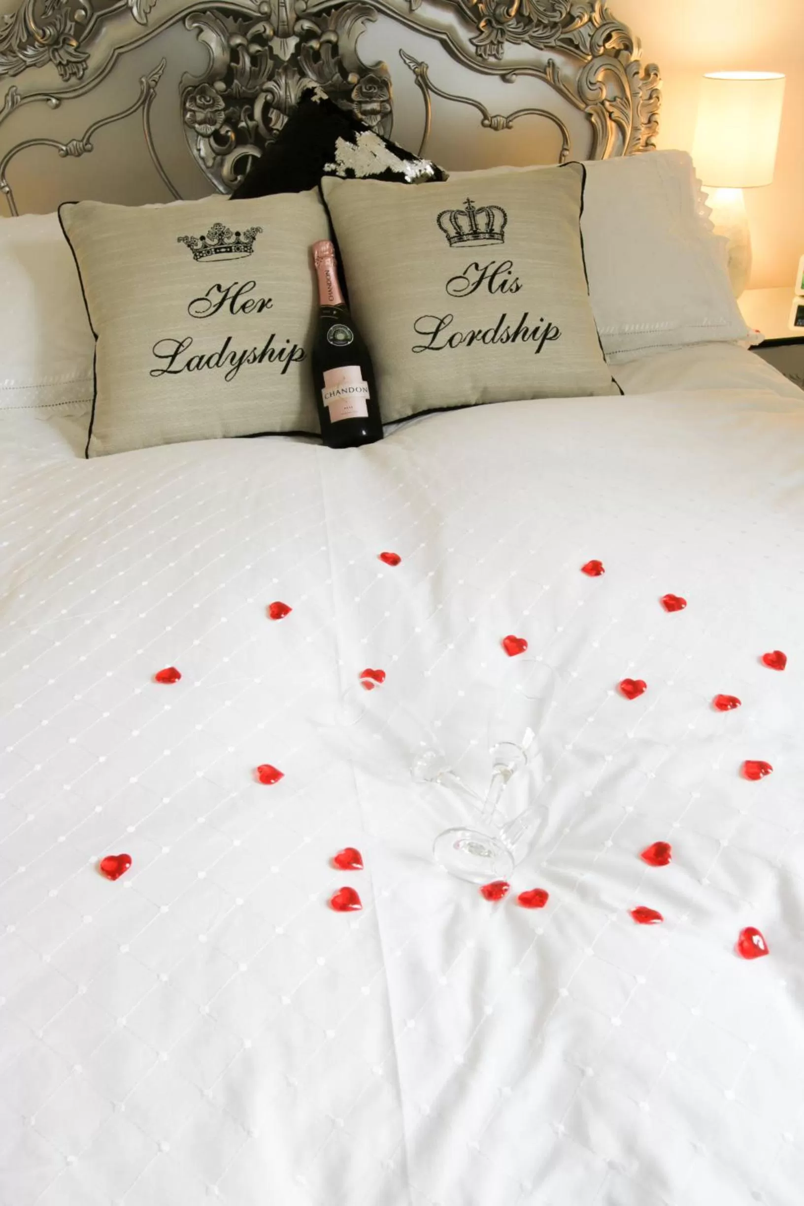 Bedroom, Bed in Ugthorpe Lodge Hotel