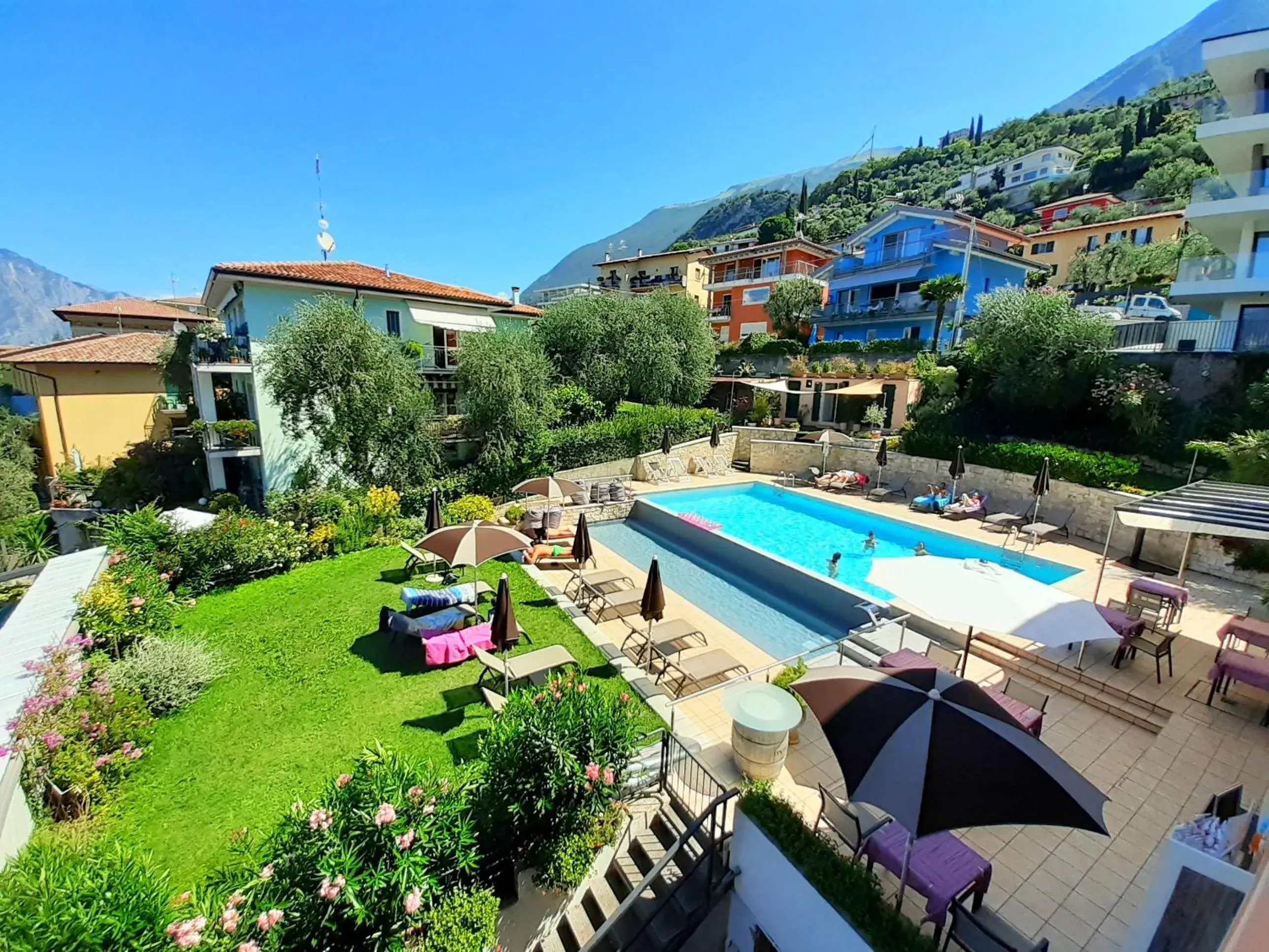 Pool View in Hotel Antonella