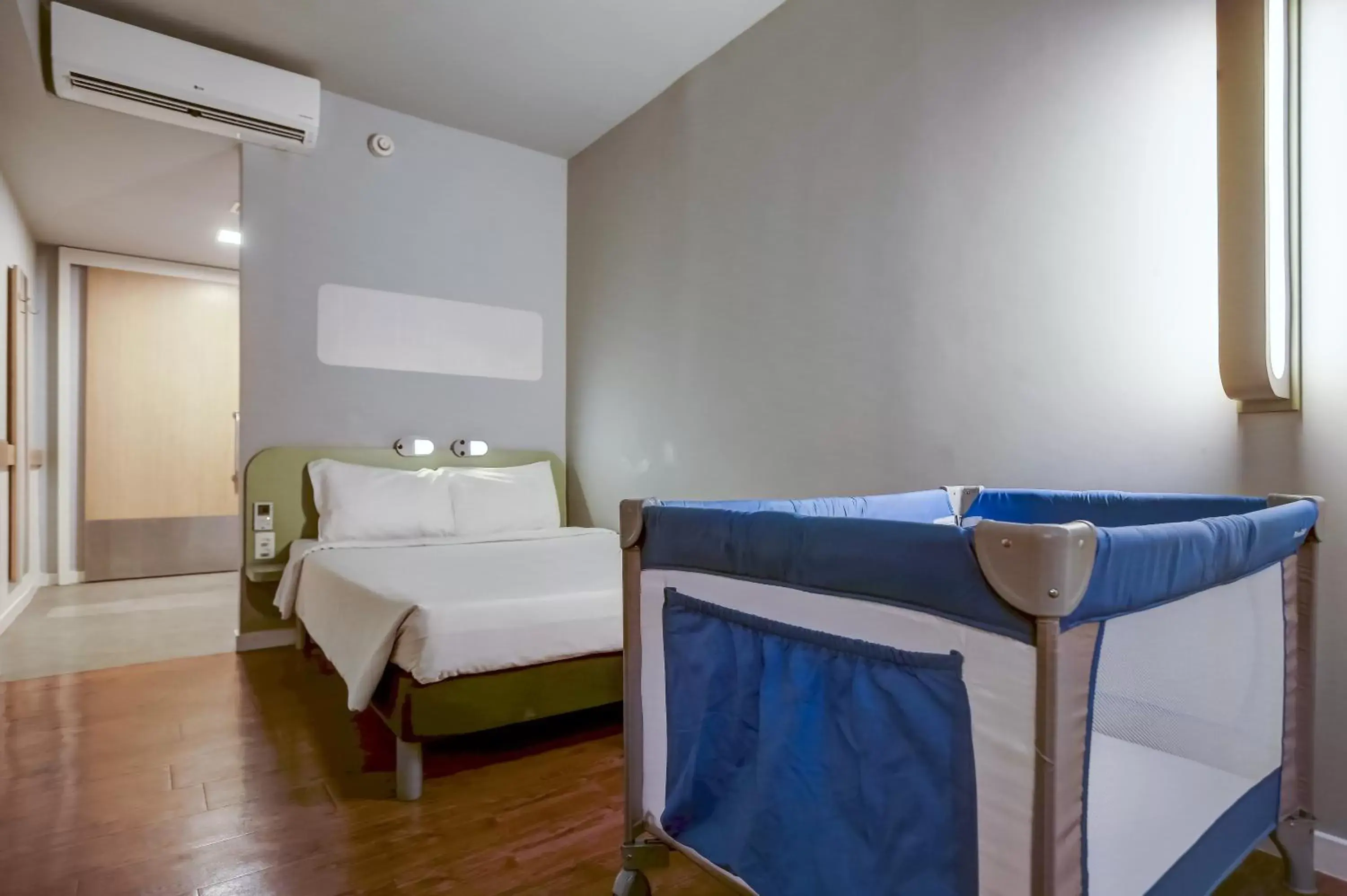 Bed in ibis budget RJ Copacabana