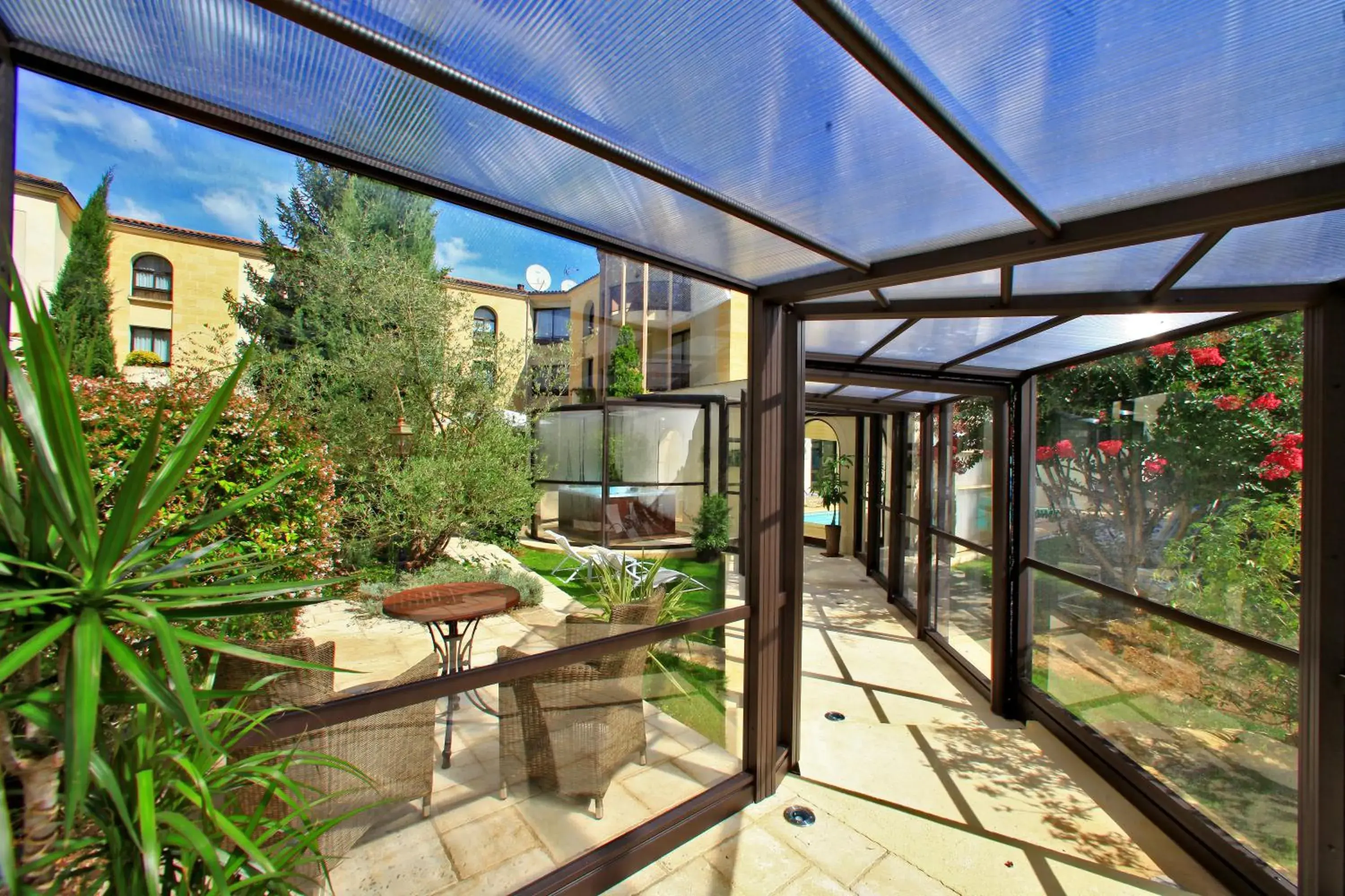 Spa and wellness centre/facilities in Clos La Boëtie & Spa Spa and wellness centre/facilities in Clos La Boëtie & Spa