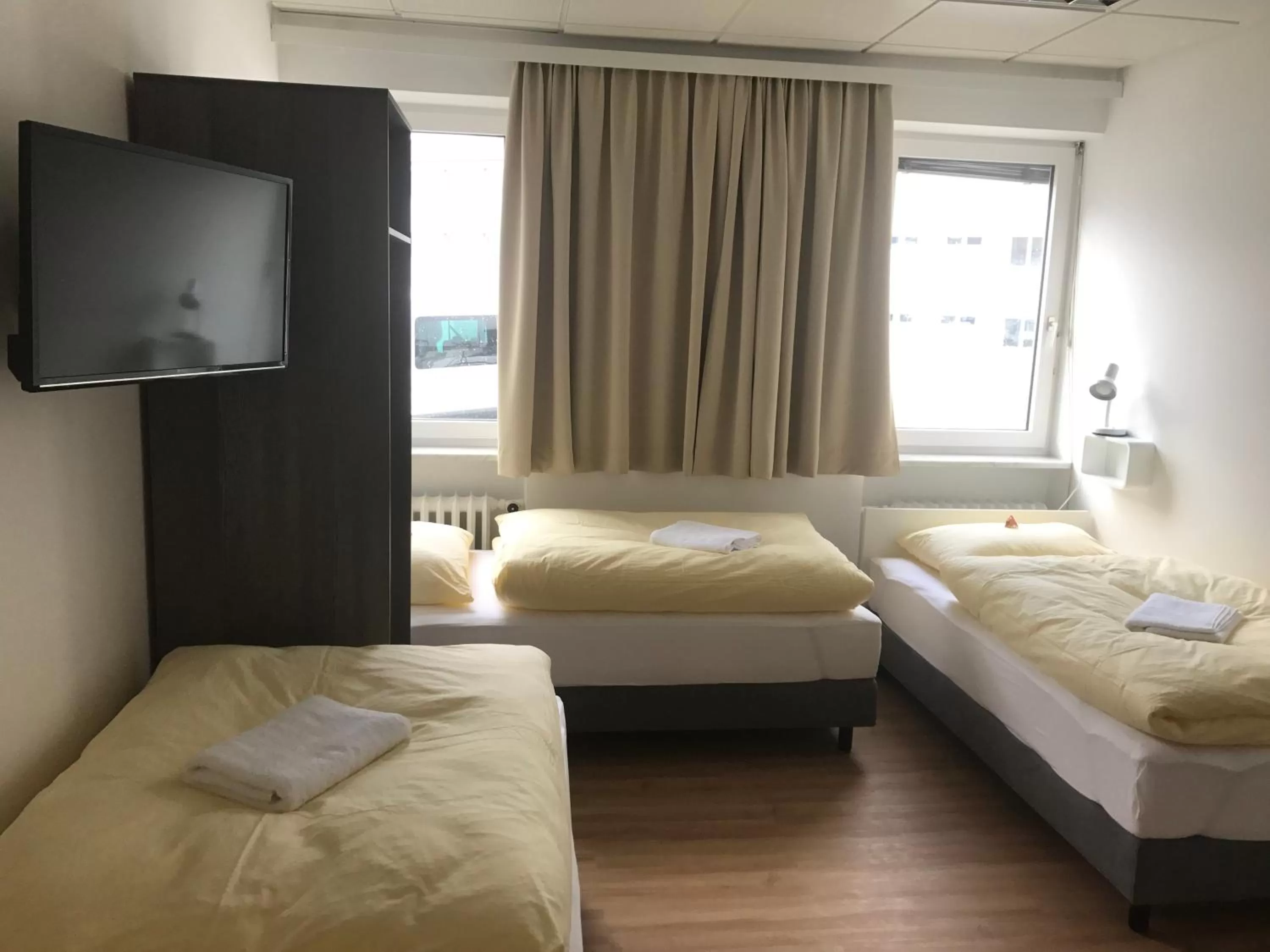 Photo of the whole room, Bed in Montagehotel Bed & Steel