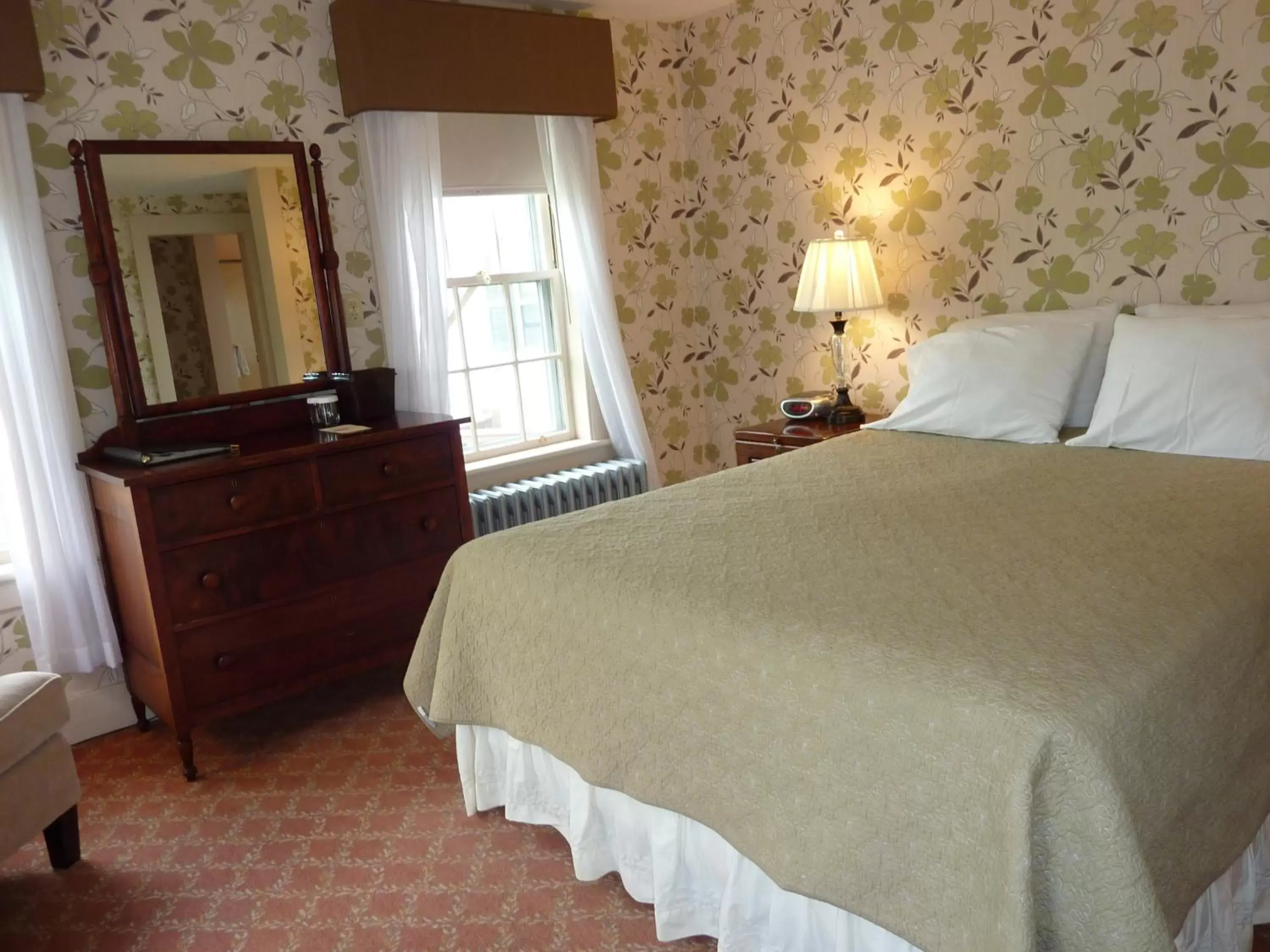 Bedroom, Room Photo in Franconia Inn