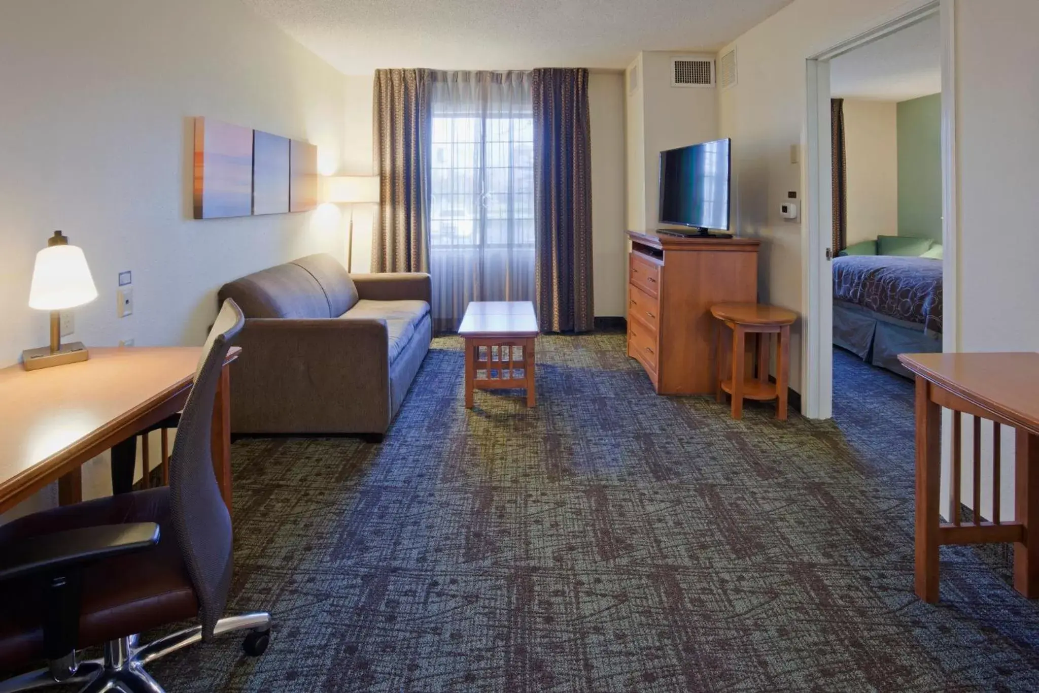 Photo of the whole room, Seating Area in Candlewood Suites Eagan - Mall of America Area, an IHG Hotel