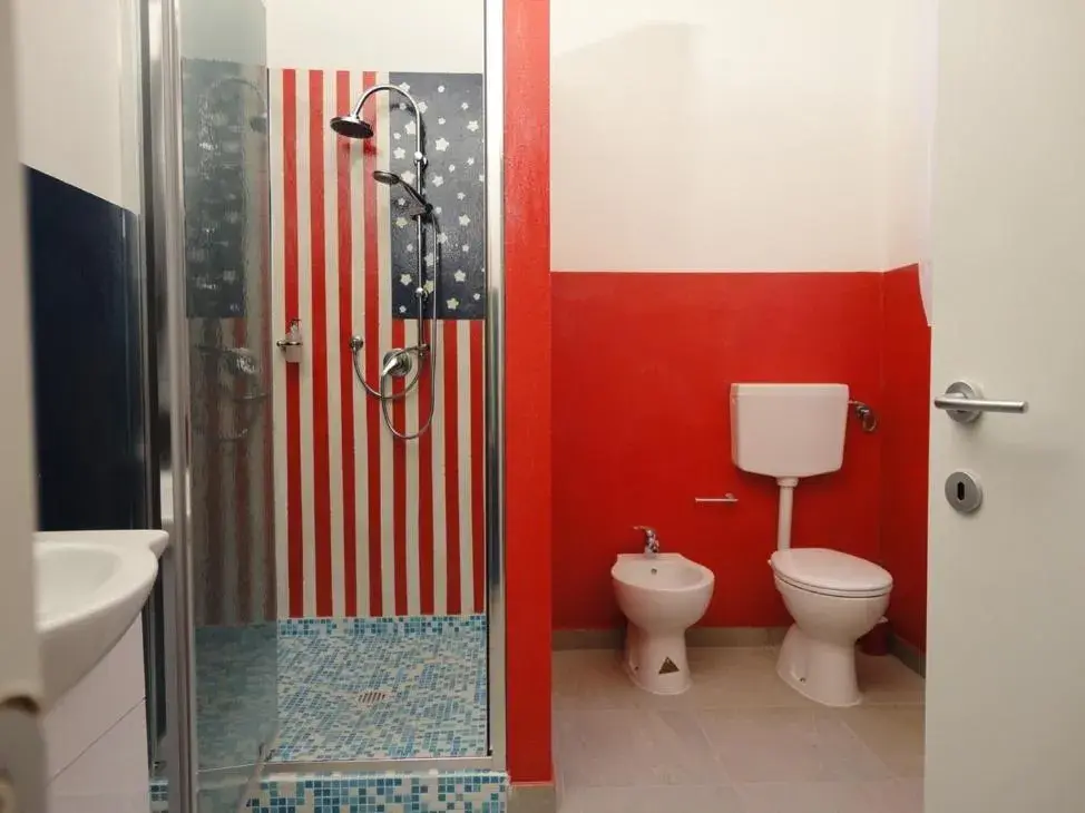 Bathroom in Pavia Ostello