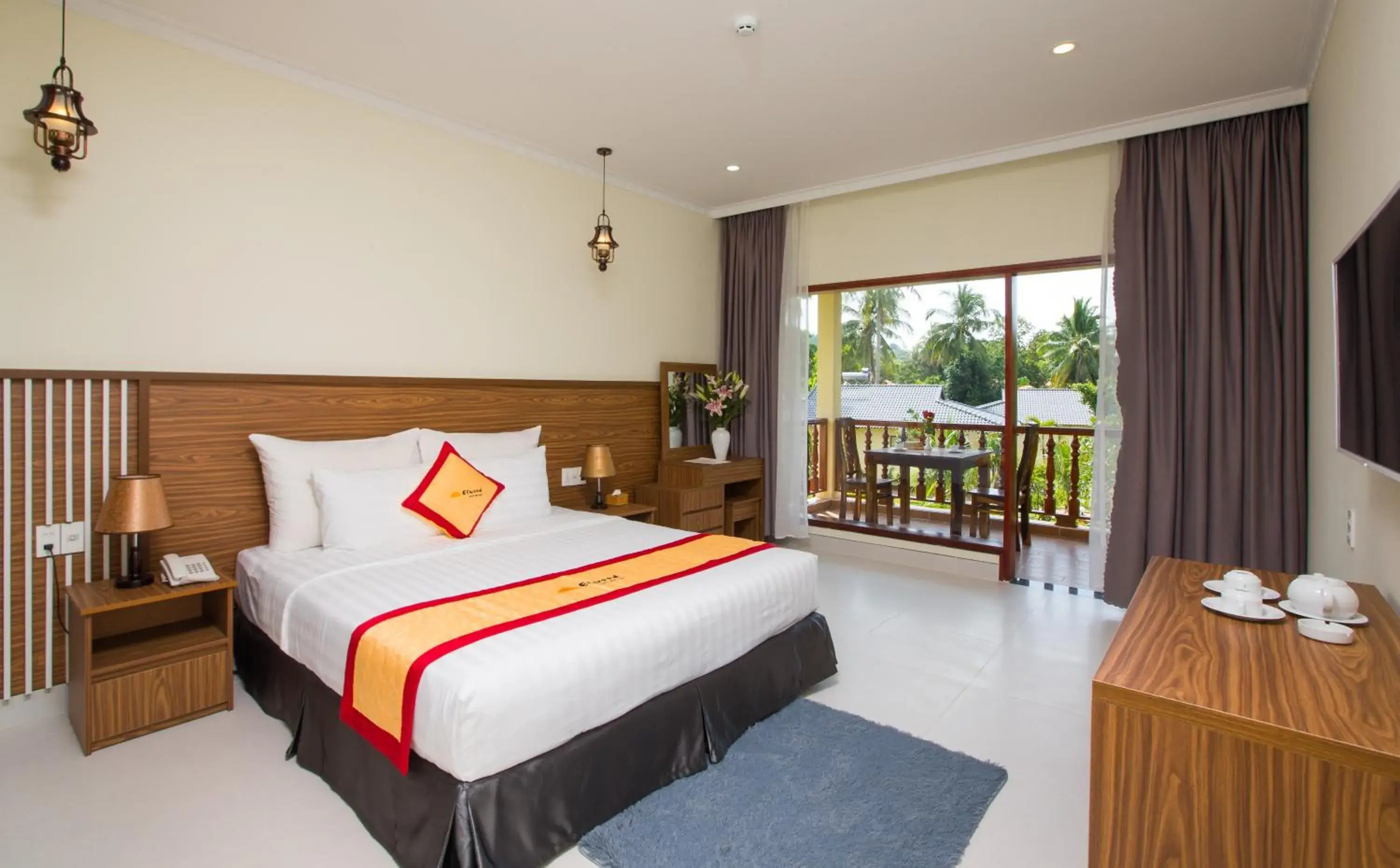 Deluxe Double or Twin Room in Elwood Premier Resort Phu Quoc Deluxe Double or Twin Room in Elwood Premier Resort Phu Quoc