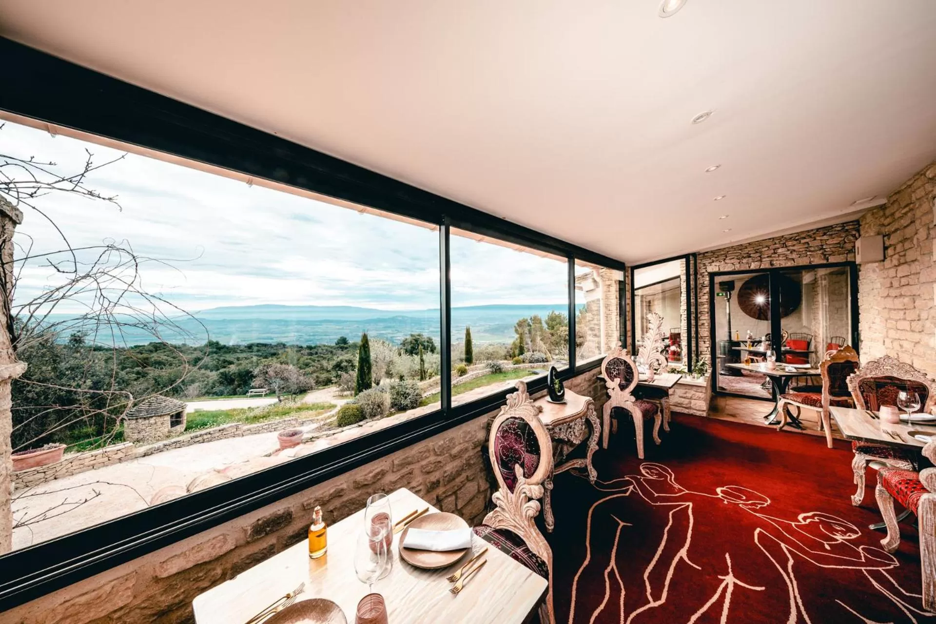 Restaurant/places to eat in Le Petit Palais D'Aglae