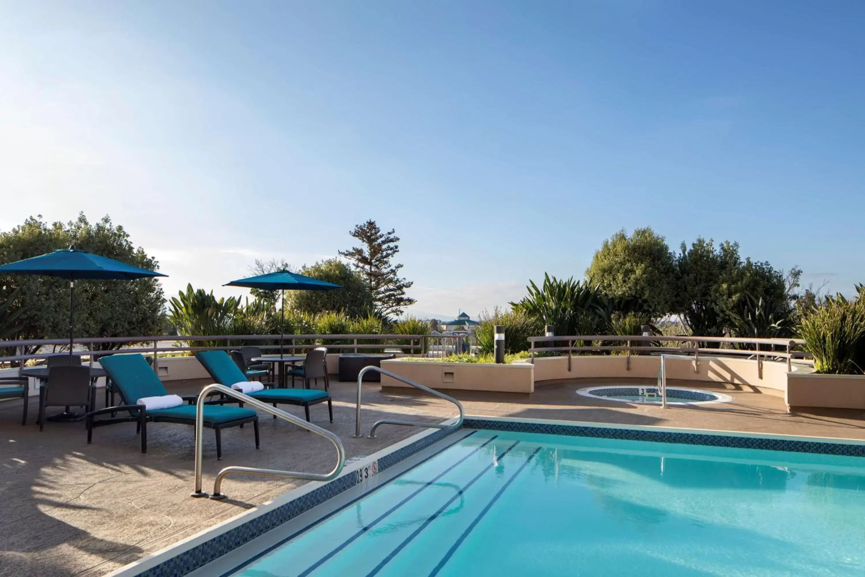 Pool view, Swimming Pool in Sonesta San Jose - Milpitas