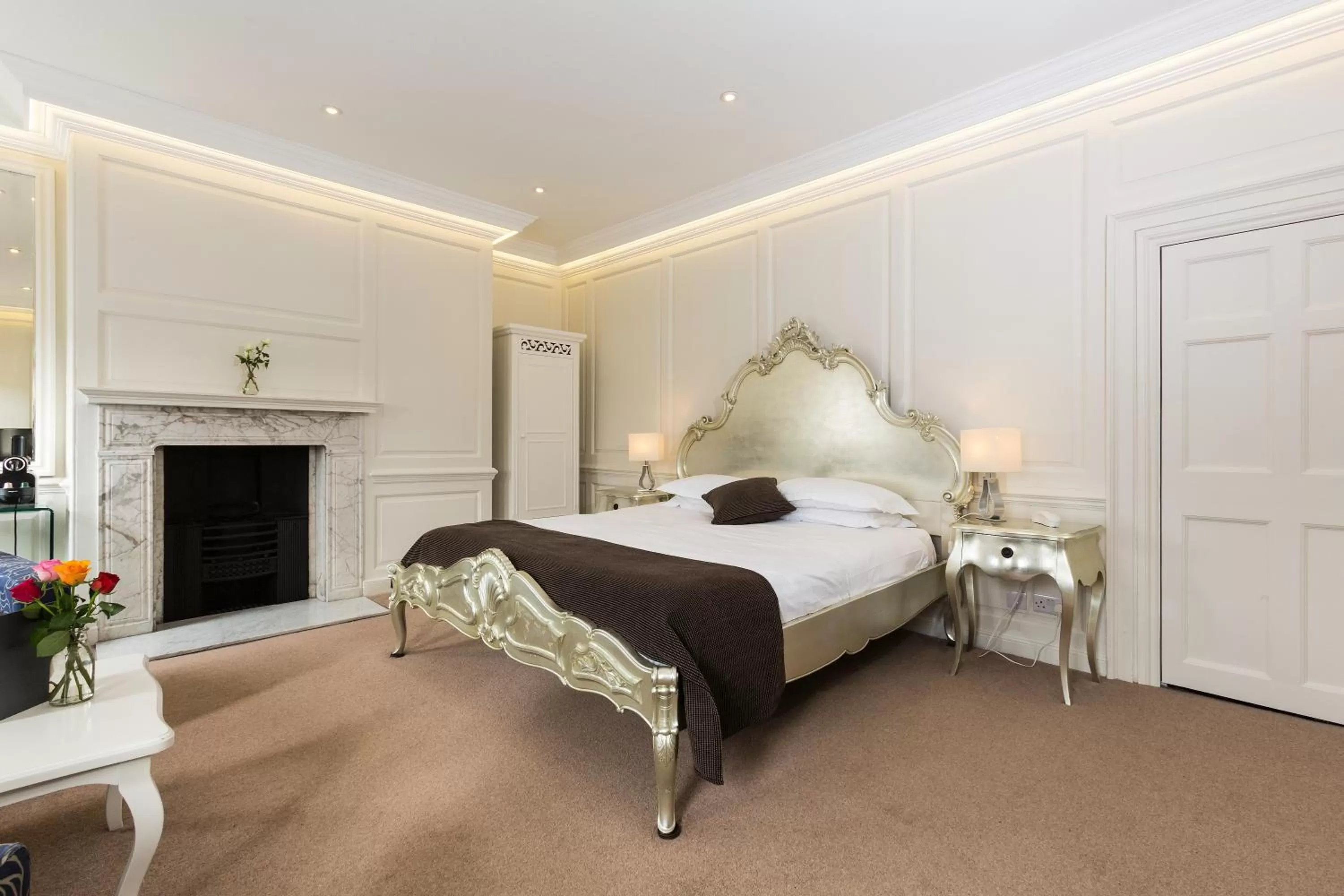 Bed in The Bell Inn Hotel