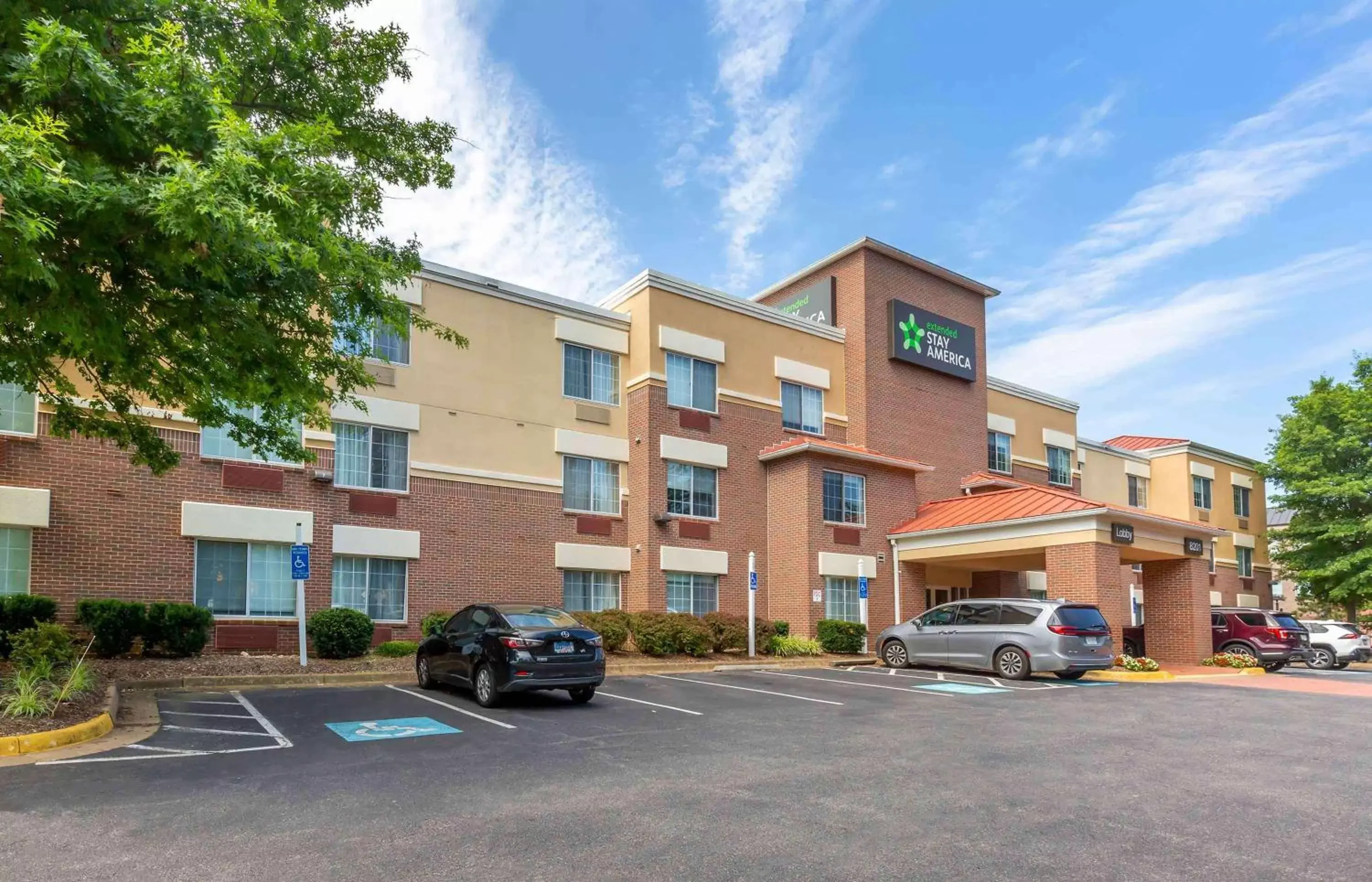 Property Building in Extended Stay America Suites - Washington, DC - Tysons Corner