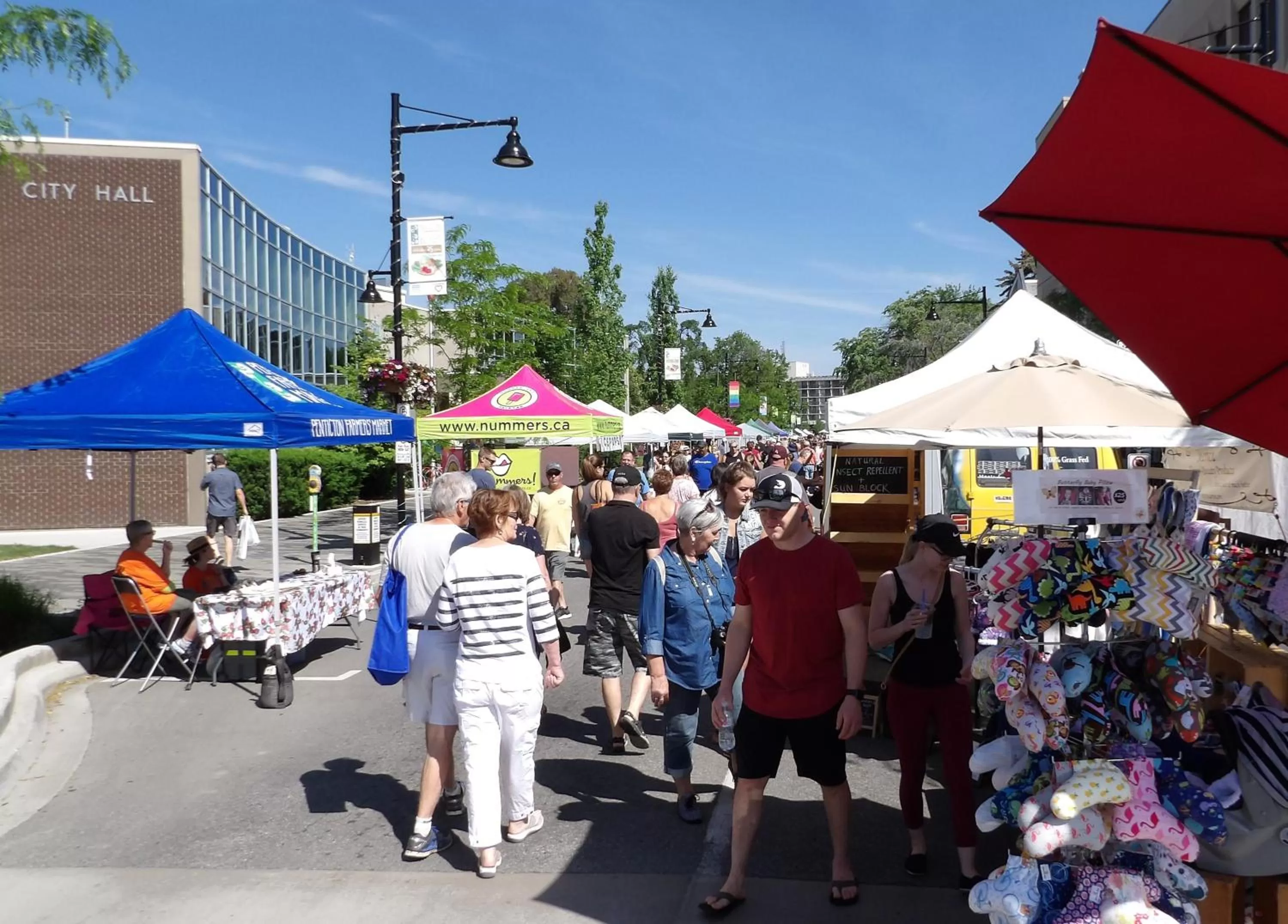 People in Okanagan Lakefront Resort