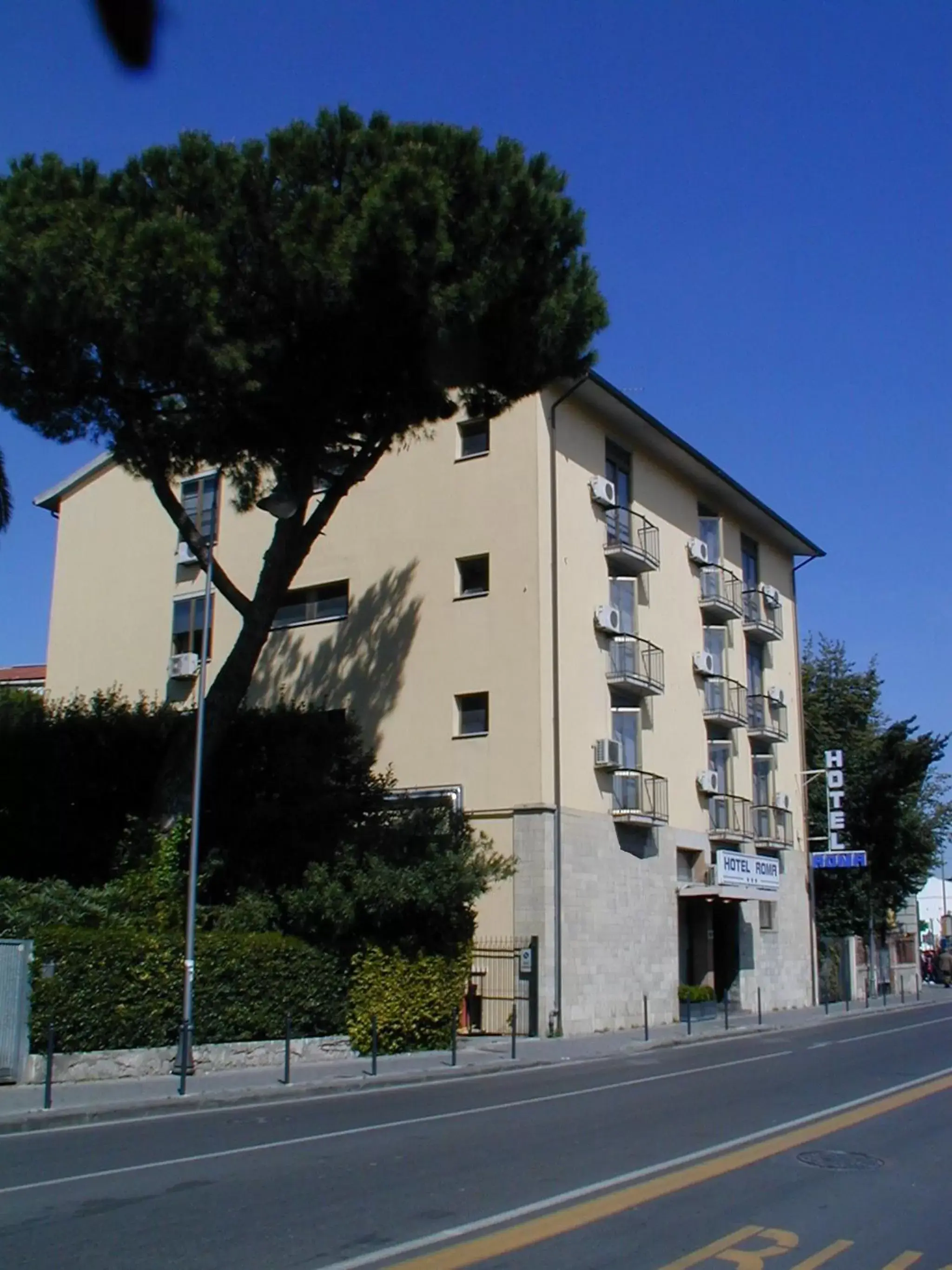 Facade/entrance, Property Building in Hotel Roma