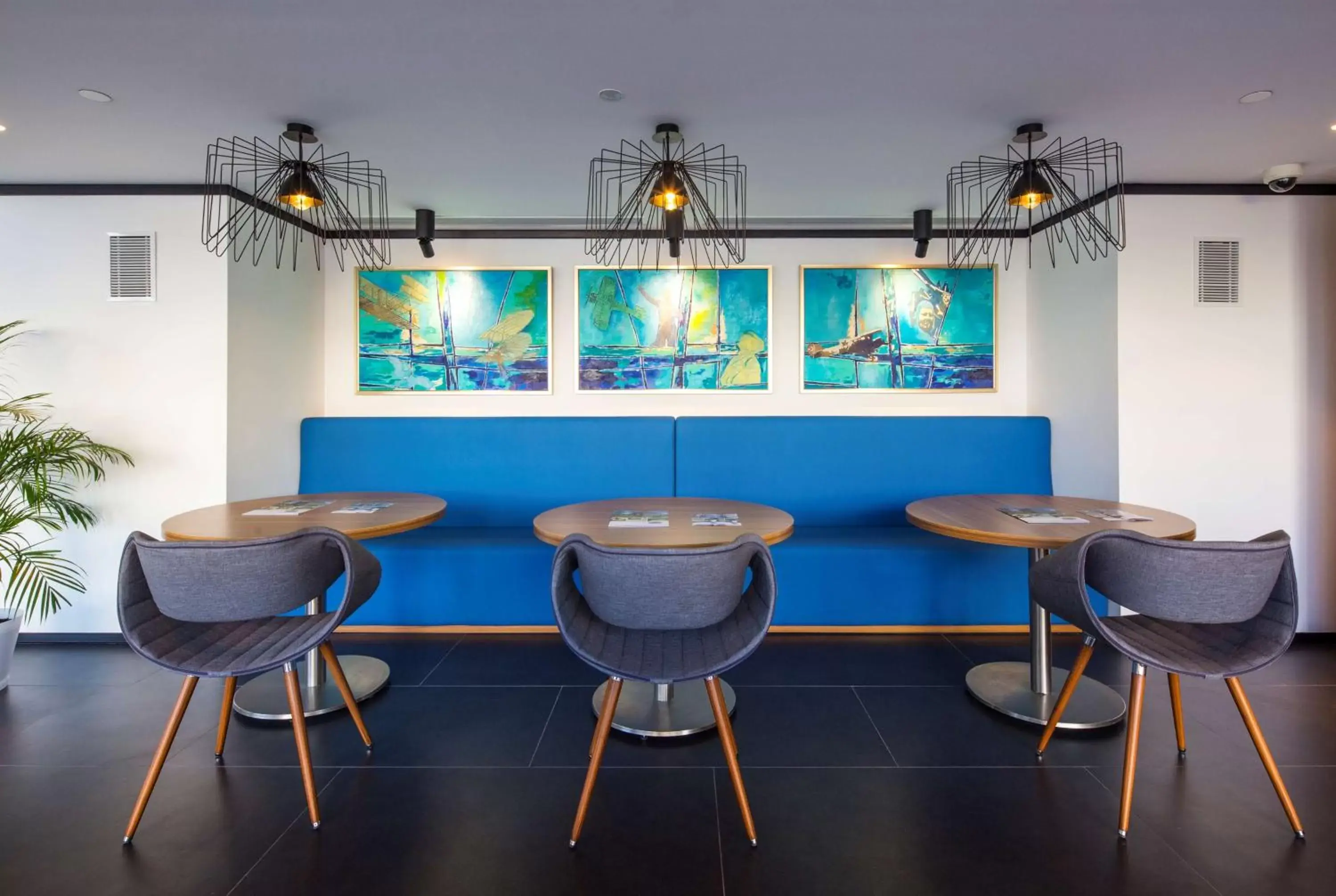 Lobby or reception in Hampton by Hilton Istanbul Kurtkoy Lobby or reception in Hampton by Hilton Istanbul Kurtkoy