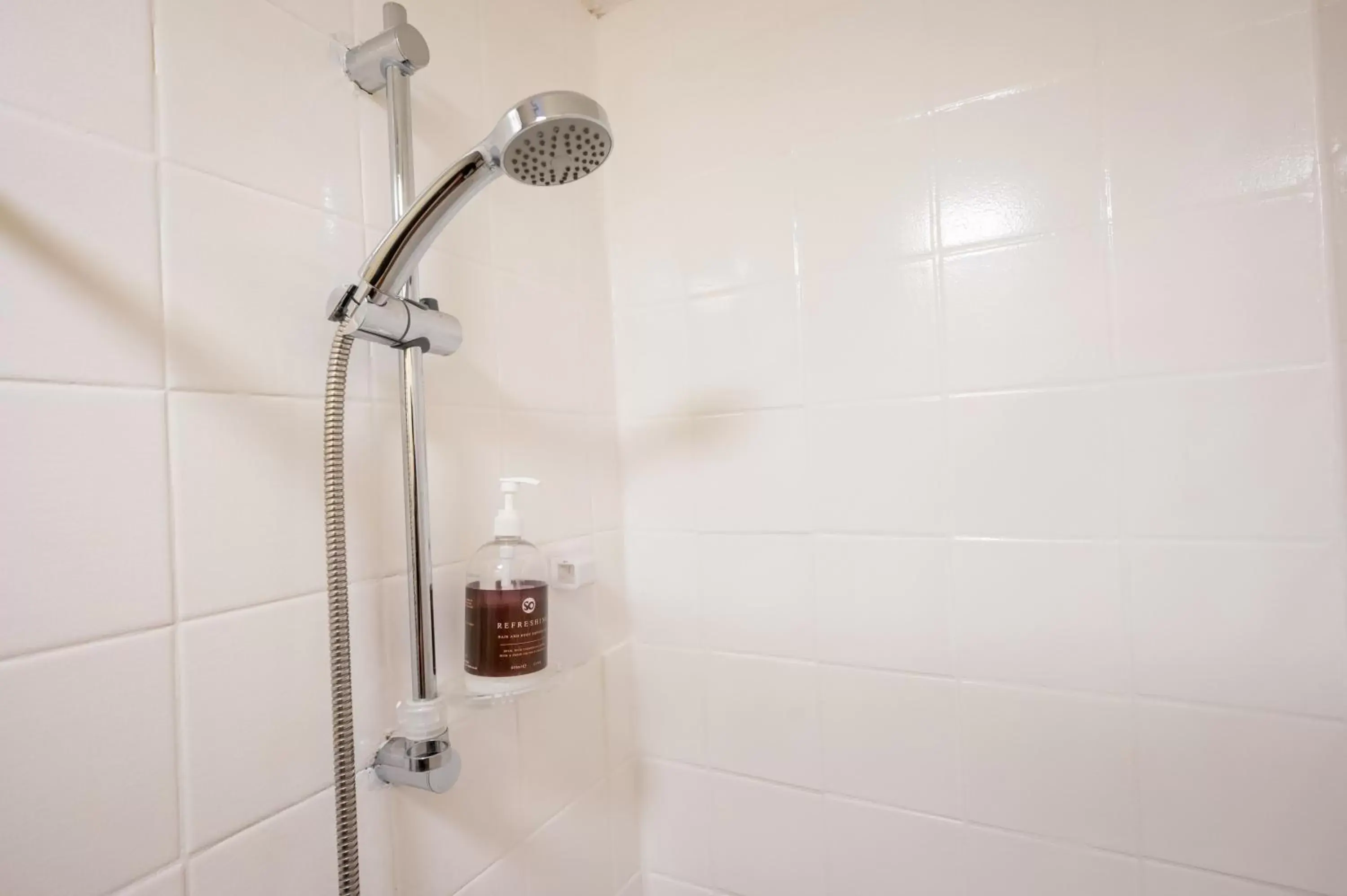 Bathroom in The Longship