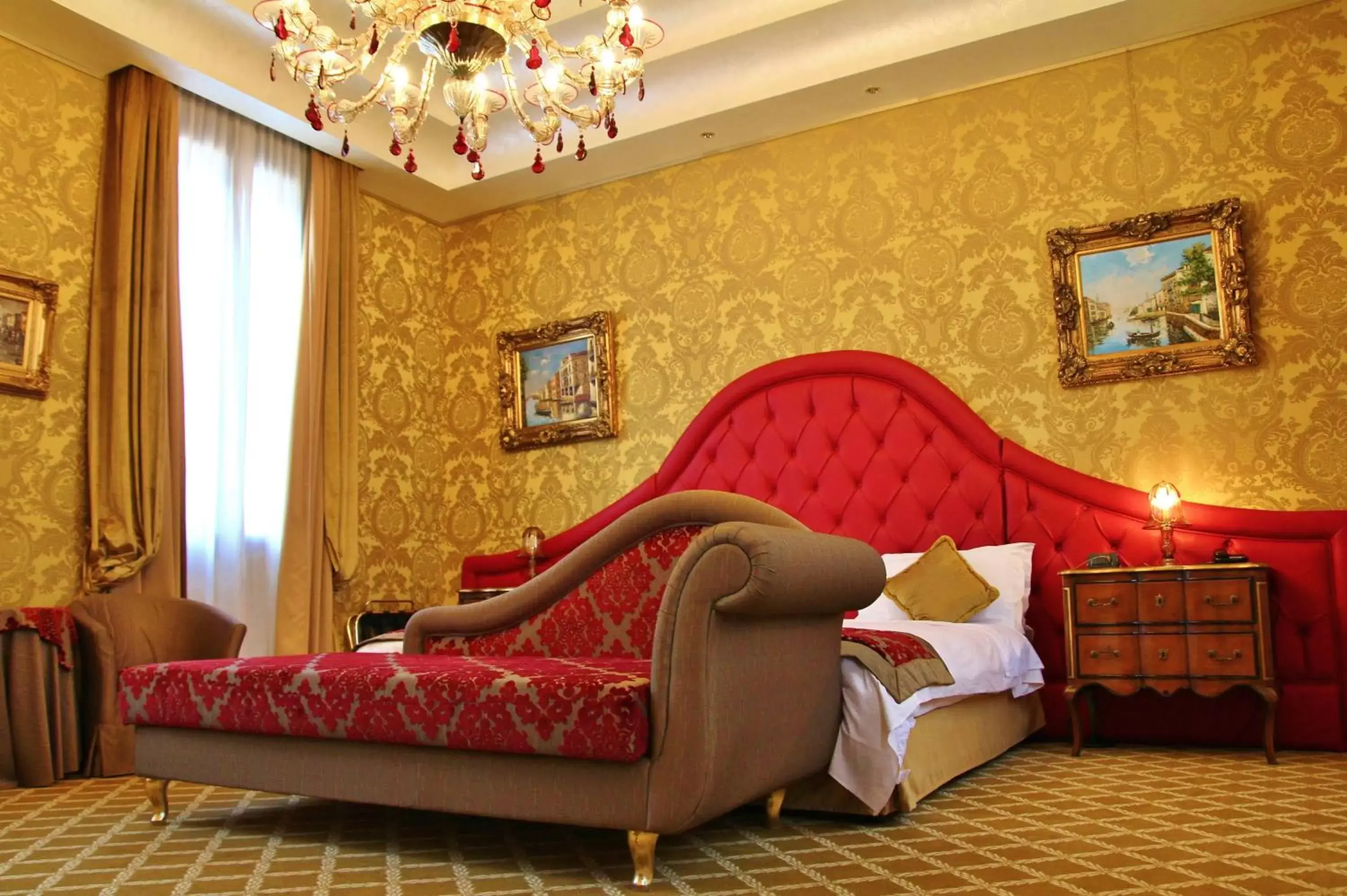 Day, Bed in Pesaro Palace